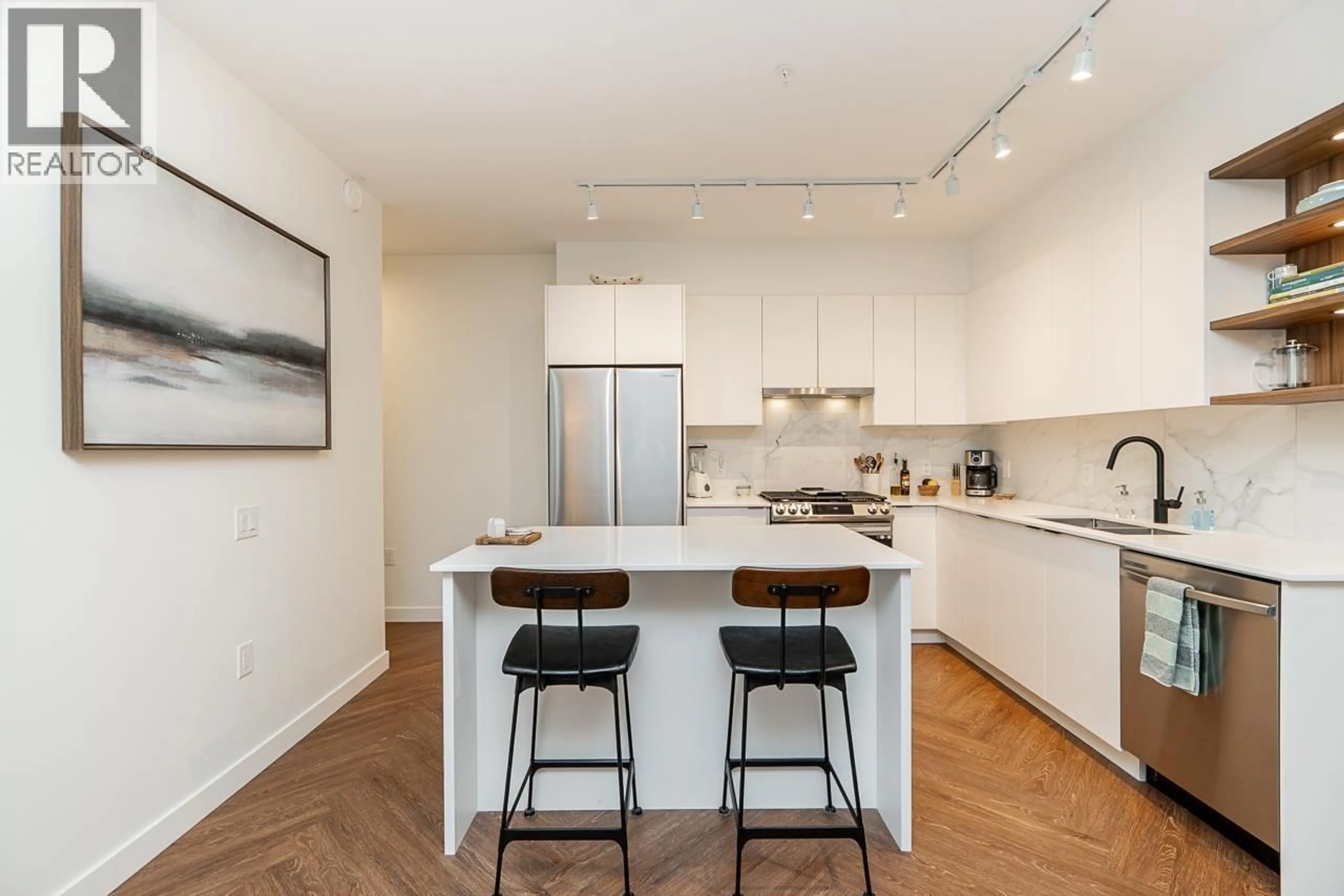 Open concept kitchen, unknown for 420 - 3229 ST JOHNS STREET, Port Moody British Columbia V3H0M4