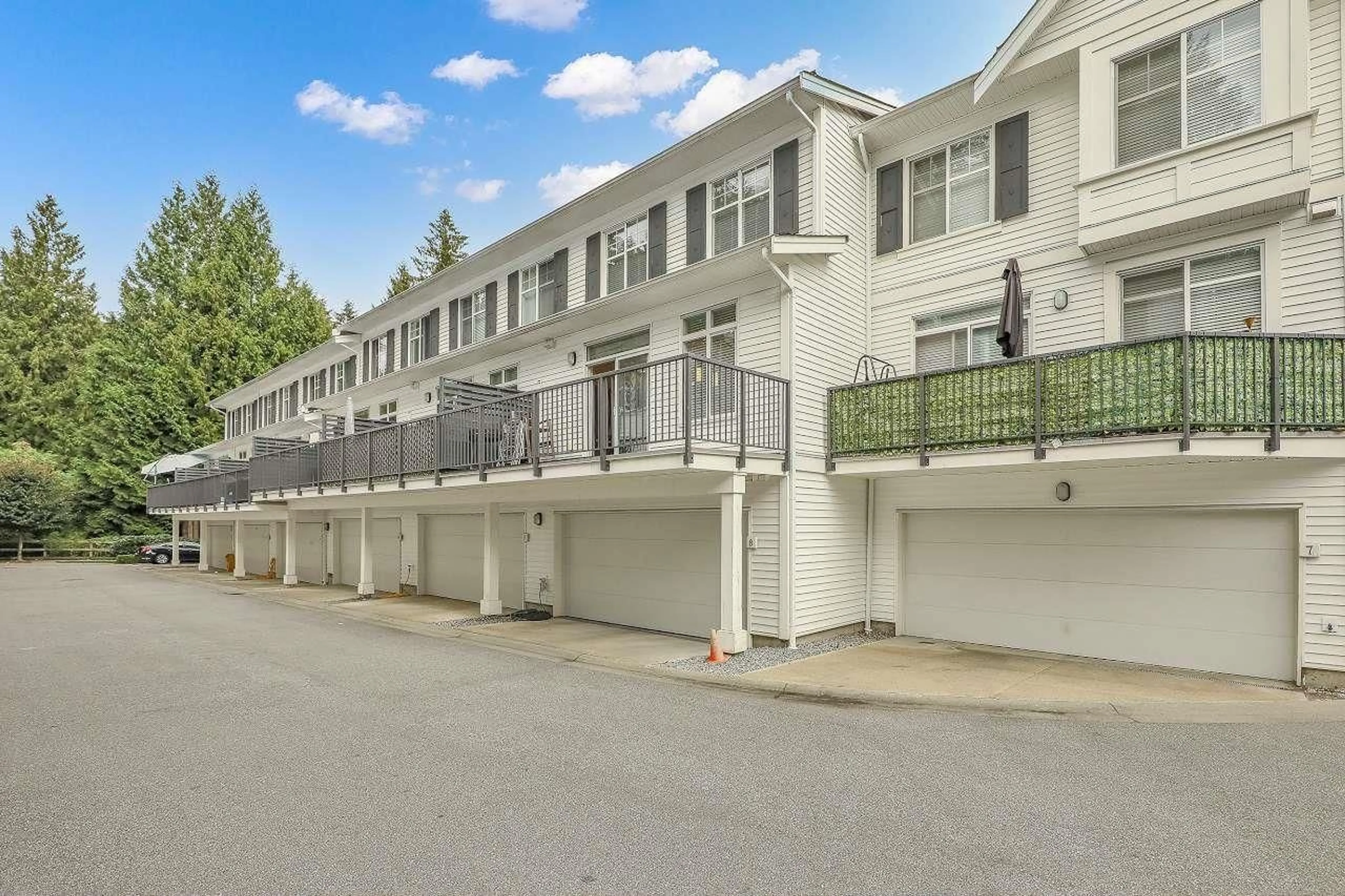 Patio, street for 8 - 10433 158, Surrey British Columbia V4N6S3