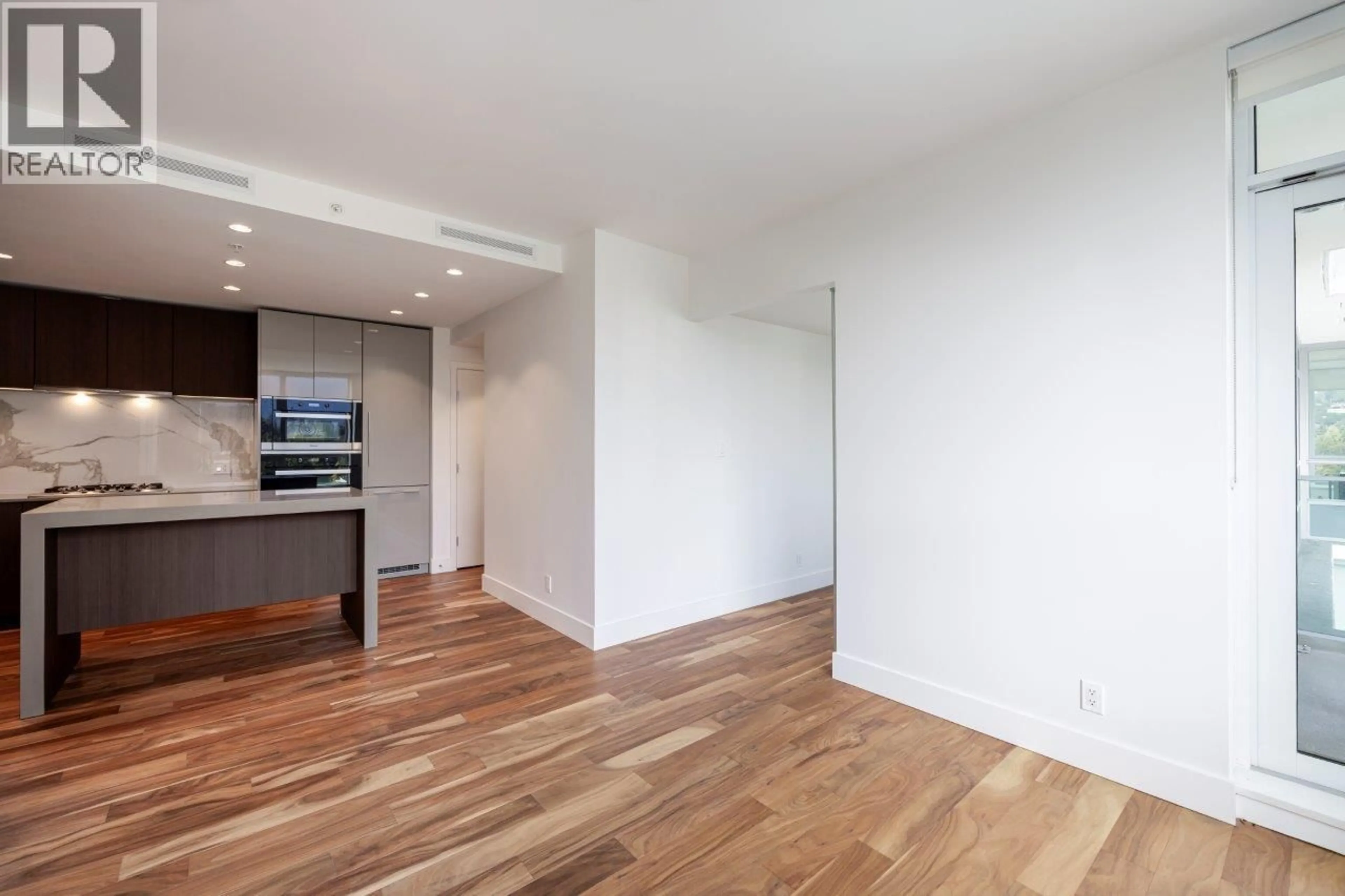 A pic of a room for 1008 - 1632 LIONS GATE LANE, North Vancouver British Columbia V7P0E2