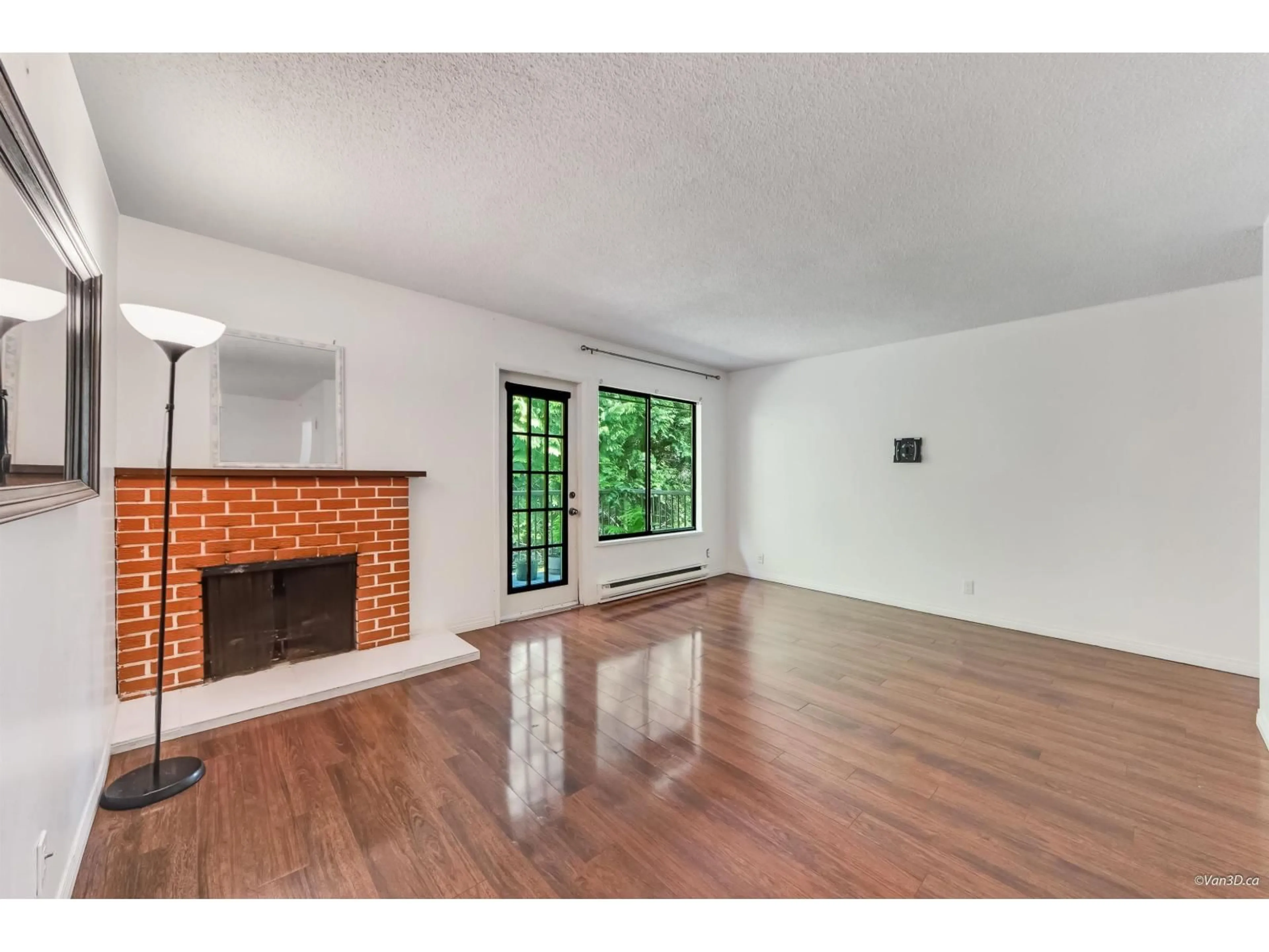 A pic of a room for 1214 - 10620 150, Surrey British Columbia V3R7S1