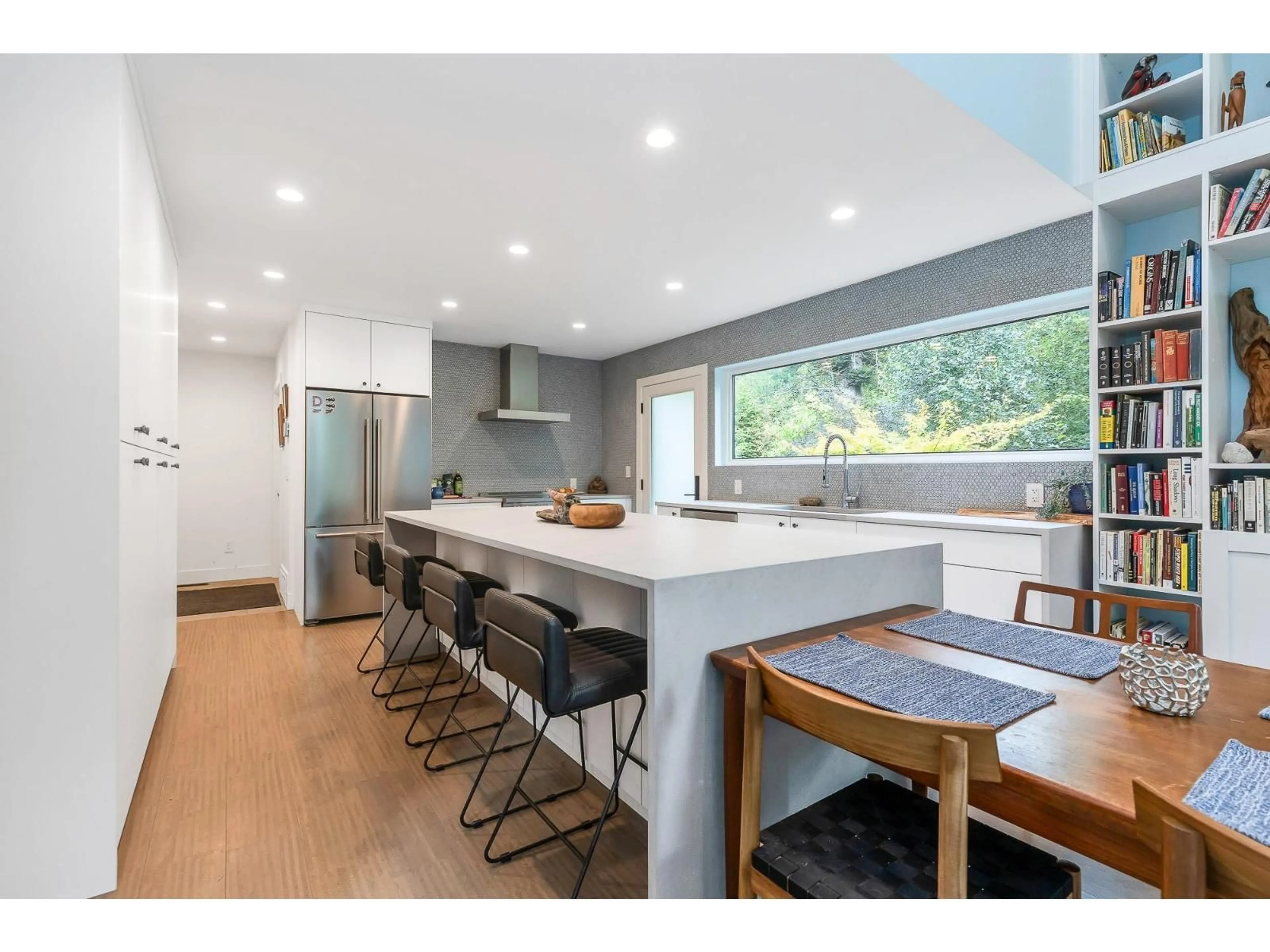 Open concept kitchen, unknown for 43685 LOUGHEED, Mission British Columbia V0M1G0