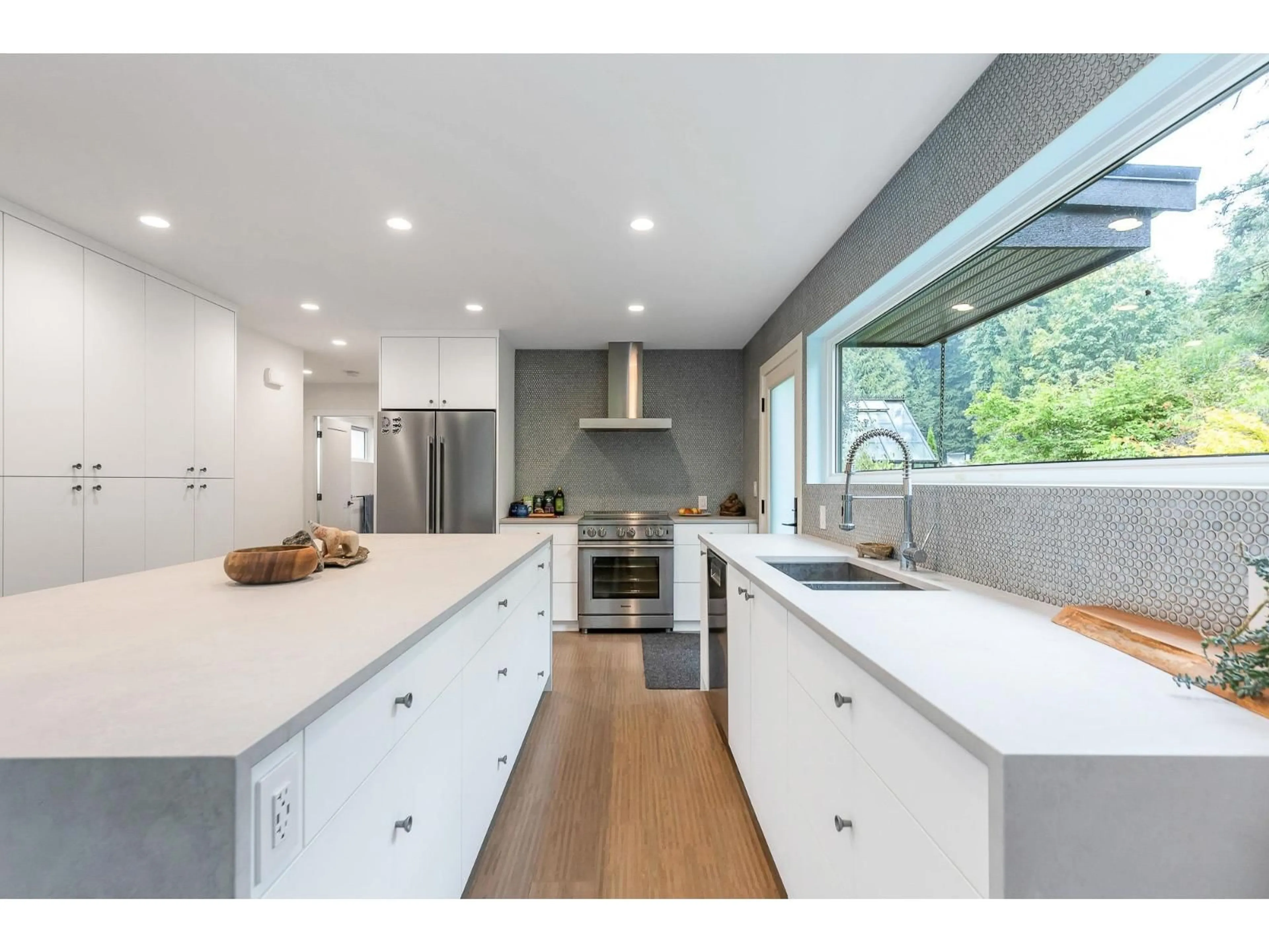 Contemporary kitchen, unknown for 43685 LOUGHEED, Mission British Columbia V0M1G0