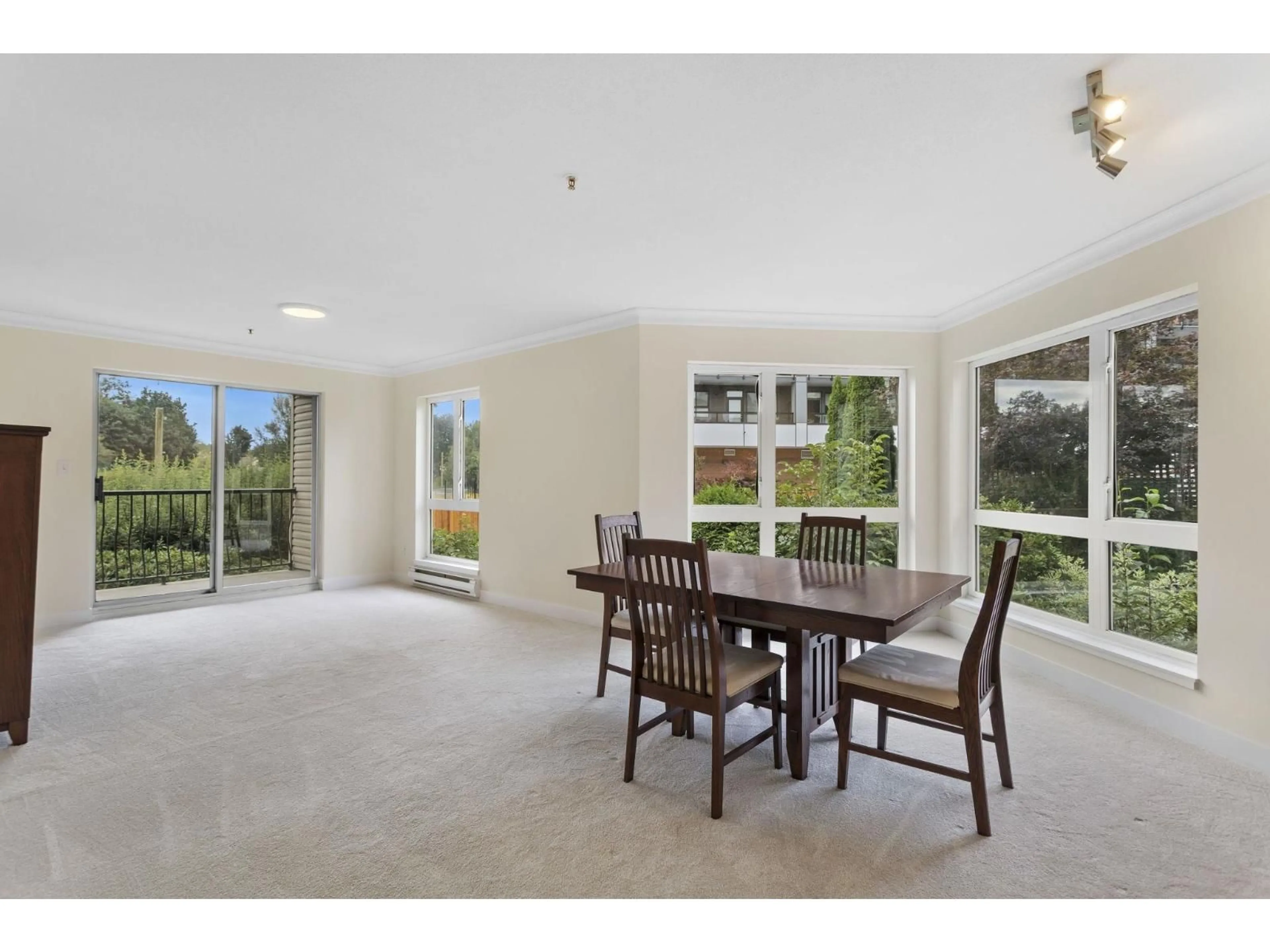 Dining room, unknown for 201 - 3172 GLADWIN, Abbotsford British Columbia V2T5T3