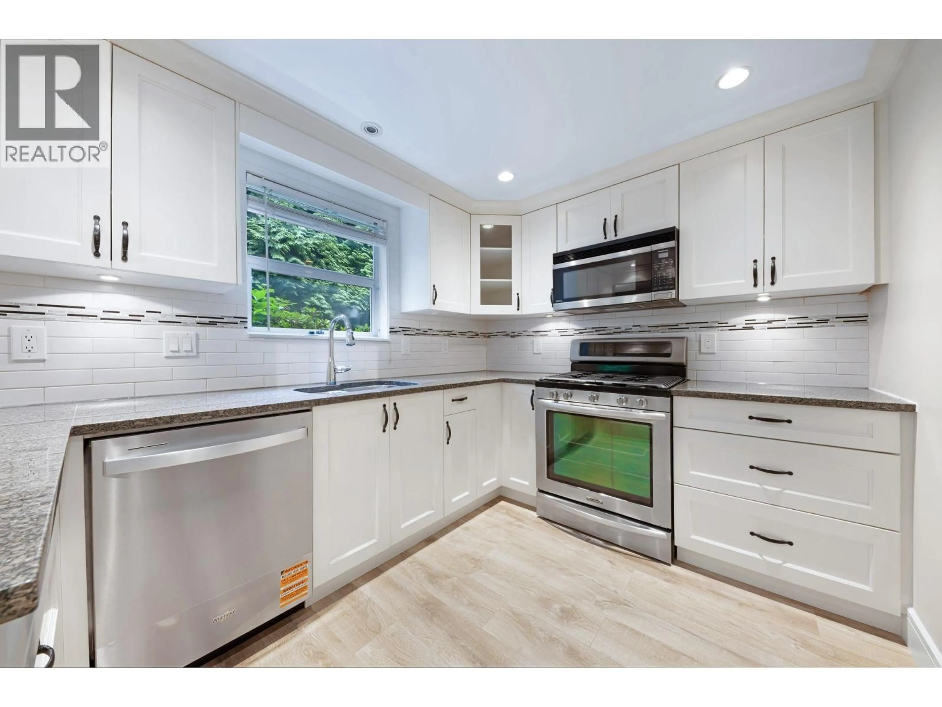 Open concept kitchen, unknown for 37 - 9000 ASH GROVE CRESCENT, Burnaby British Columbia V5A4M3