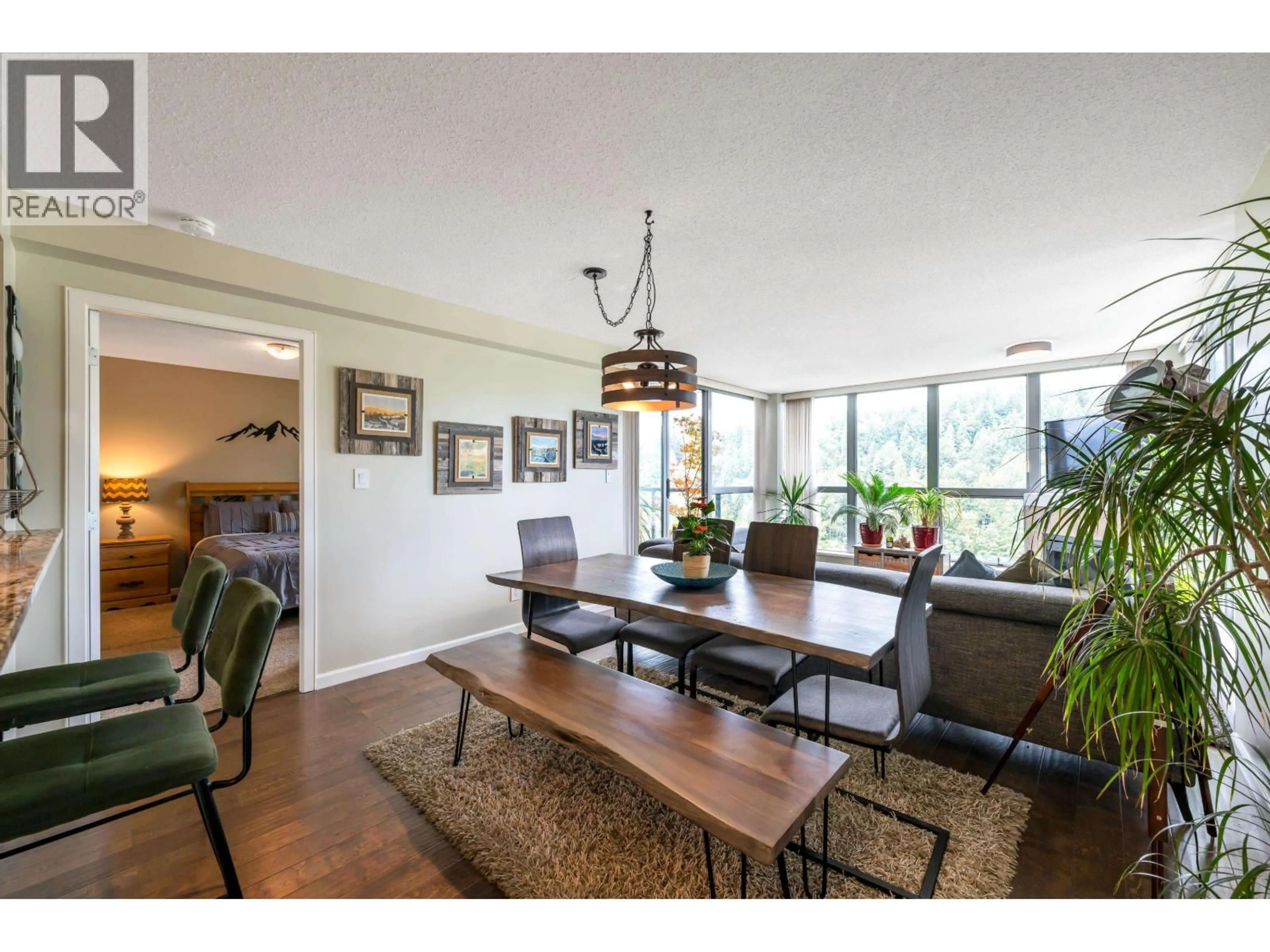 Dining room, wood/laminate floor for 1601 - 290 NEWPORT DRIVE, Port Moody British Columbia V3H5N2