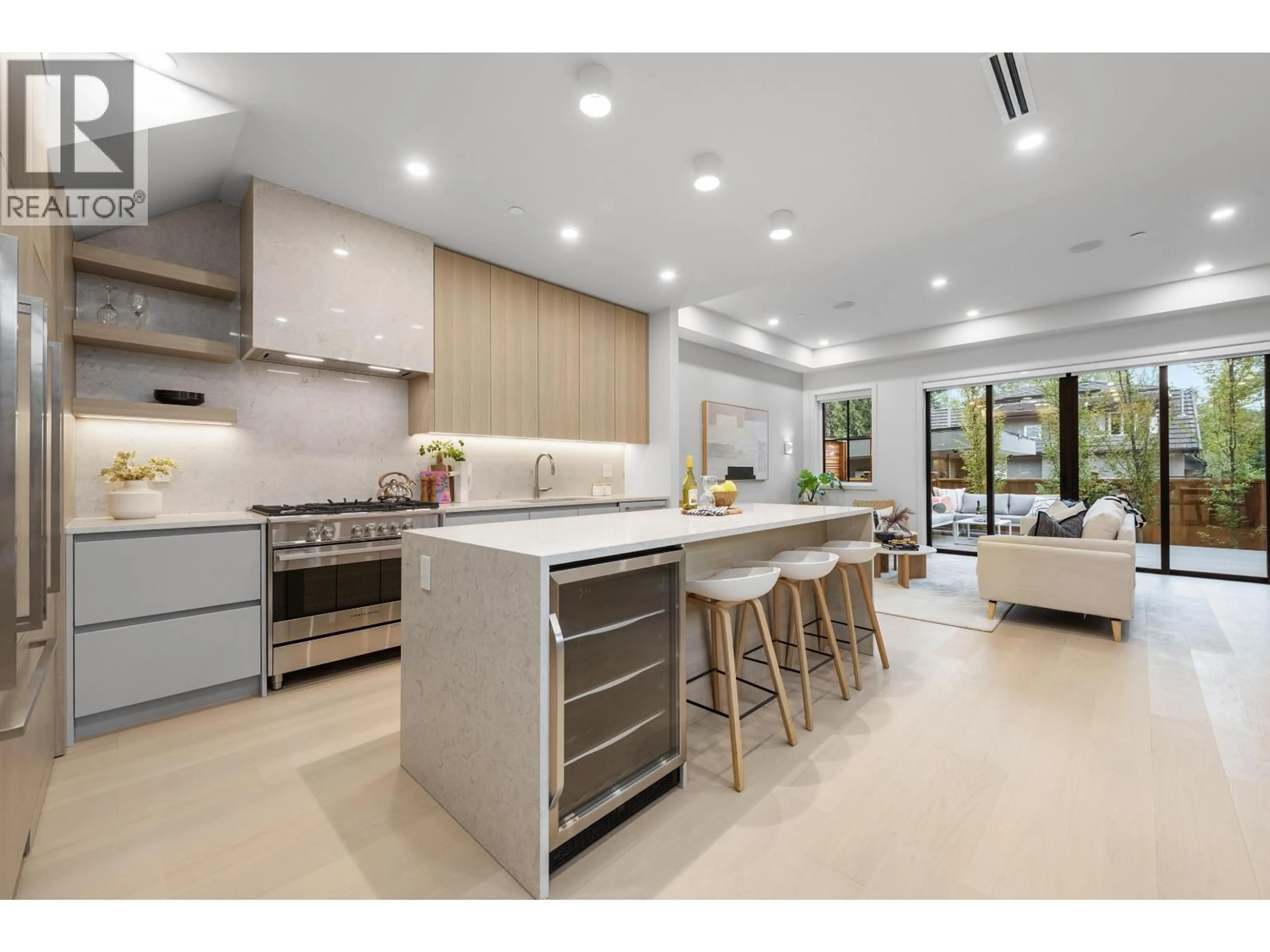Open concept kitchen, unknown for 3 - 2136 10 AVENUE, Vancouver British Columbia V5N1Y1