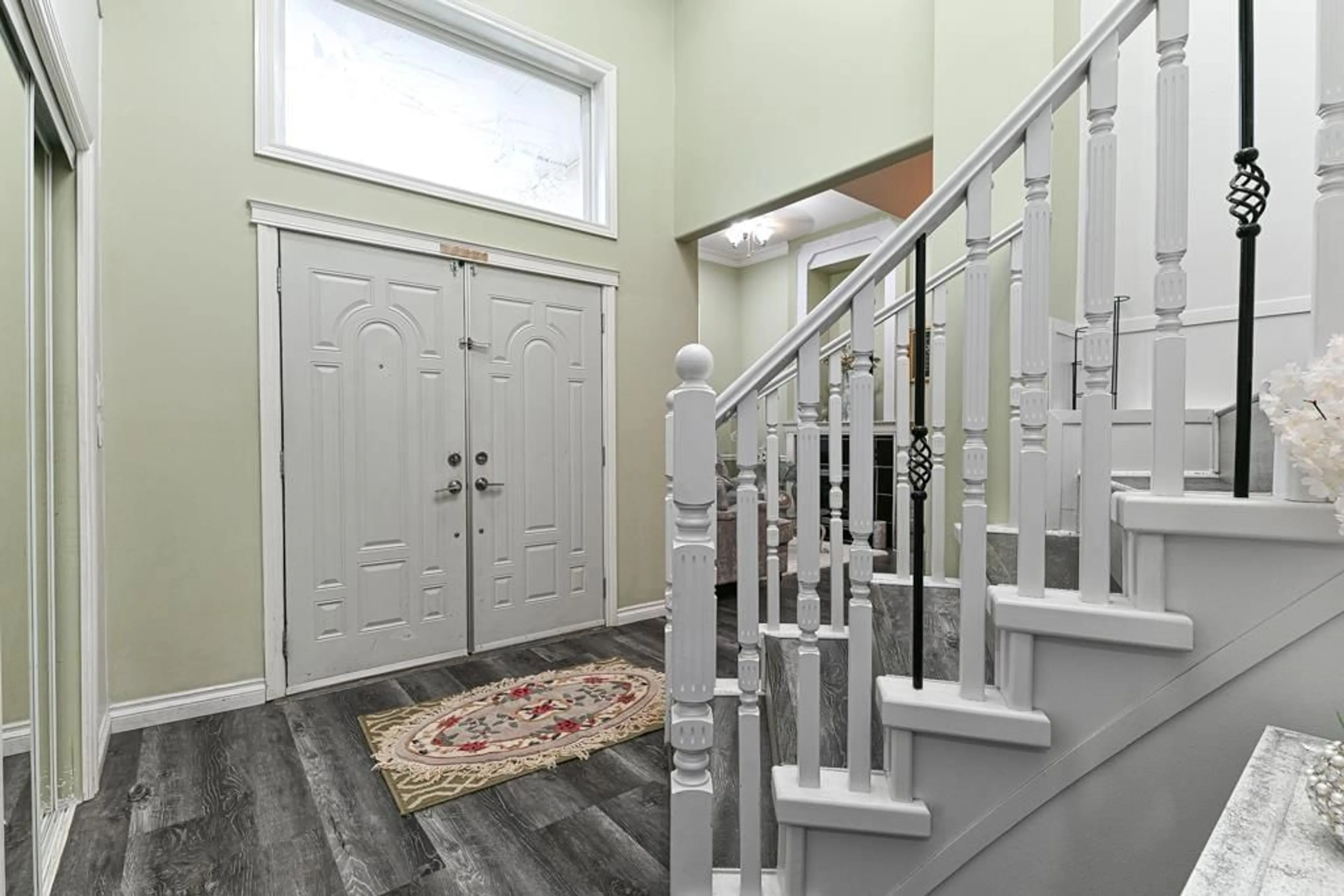 Indoor entryway for 14490 67B, Surrey British Columbia V3S0T3
