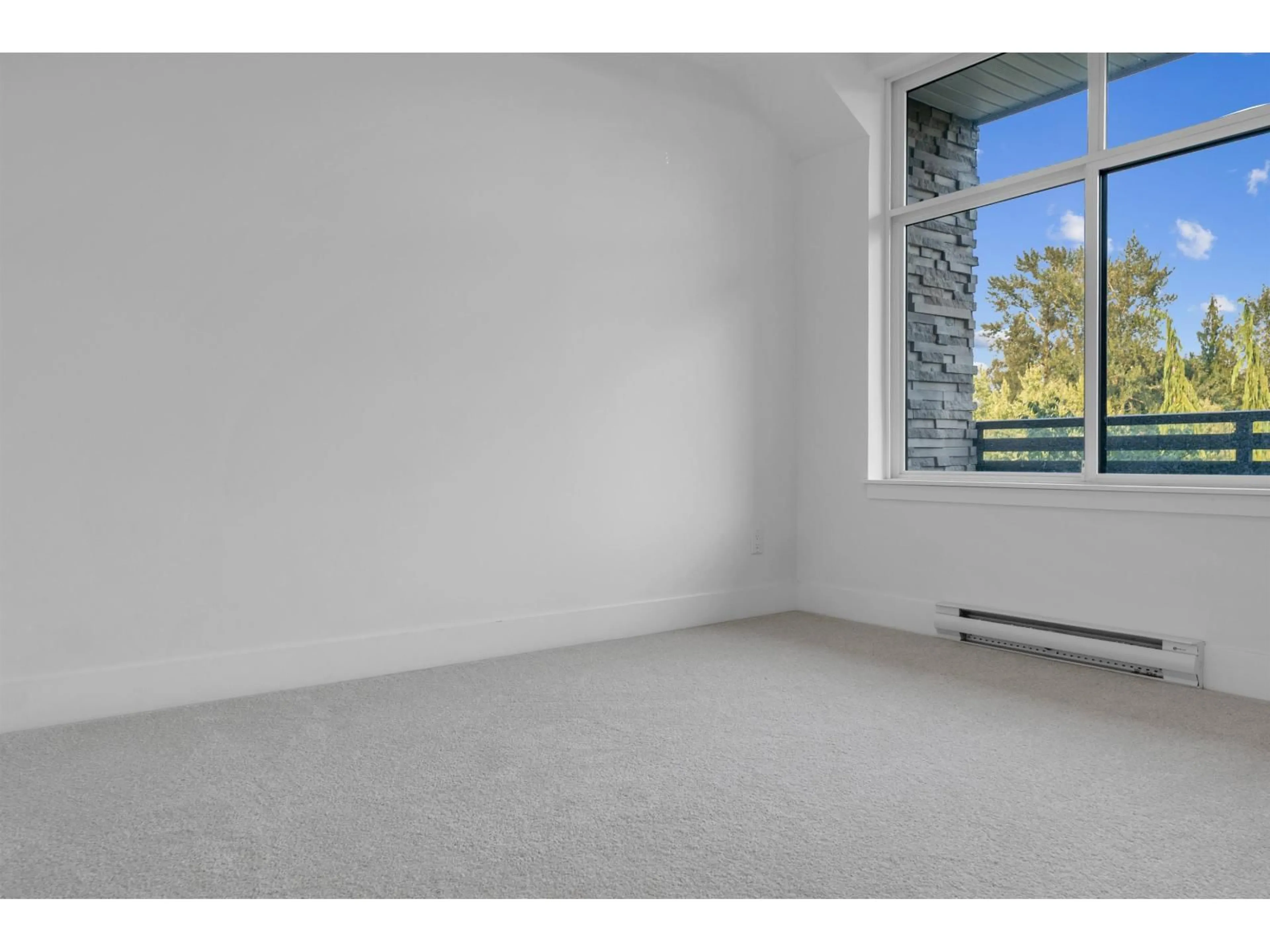A pic of a room for 204 - 9983 BARNSTON EAST, Surrey British Columbia V4N6T3
