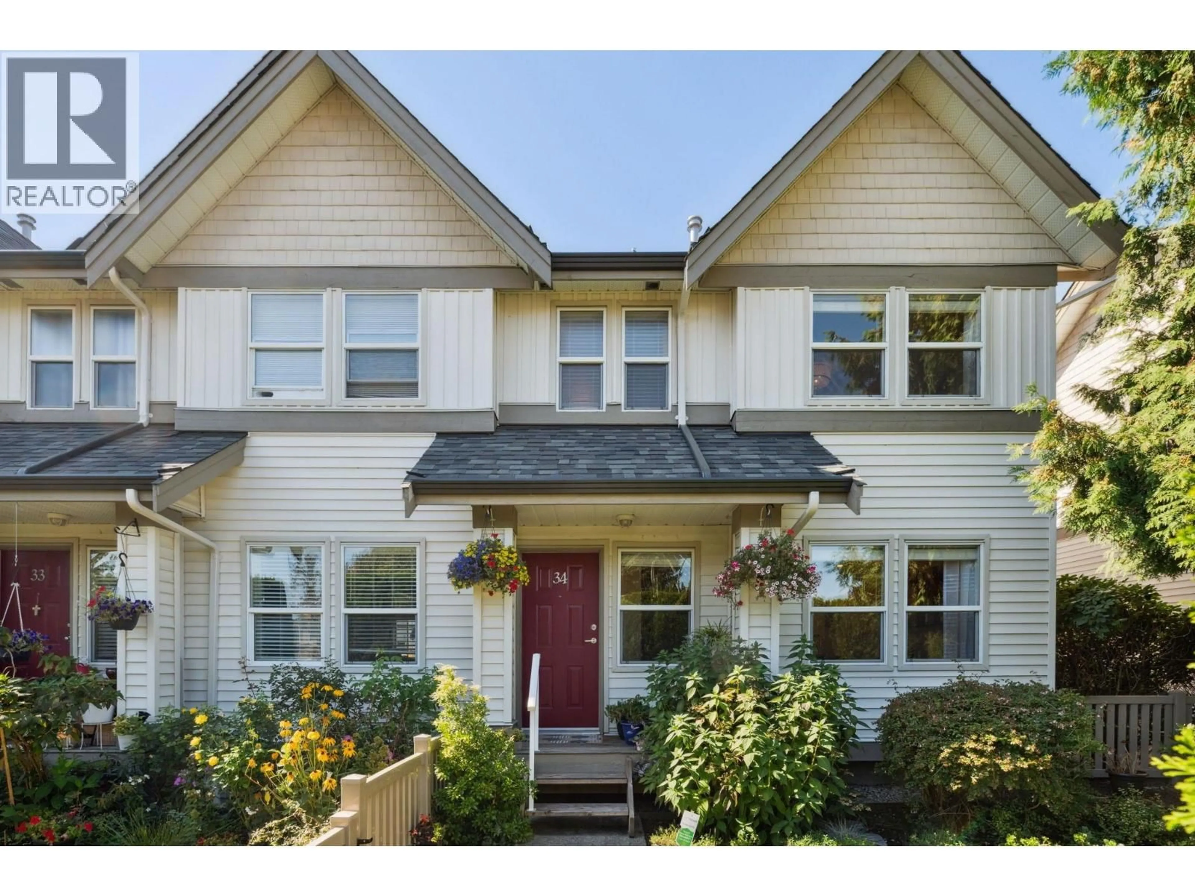 Home with vinyl exterior material, street for 34 - 1260 RIVERSIDE DRIVE, Coquitlam British Columbia V3B8C7