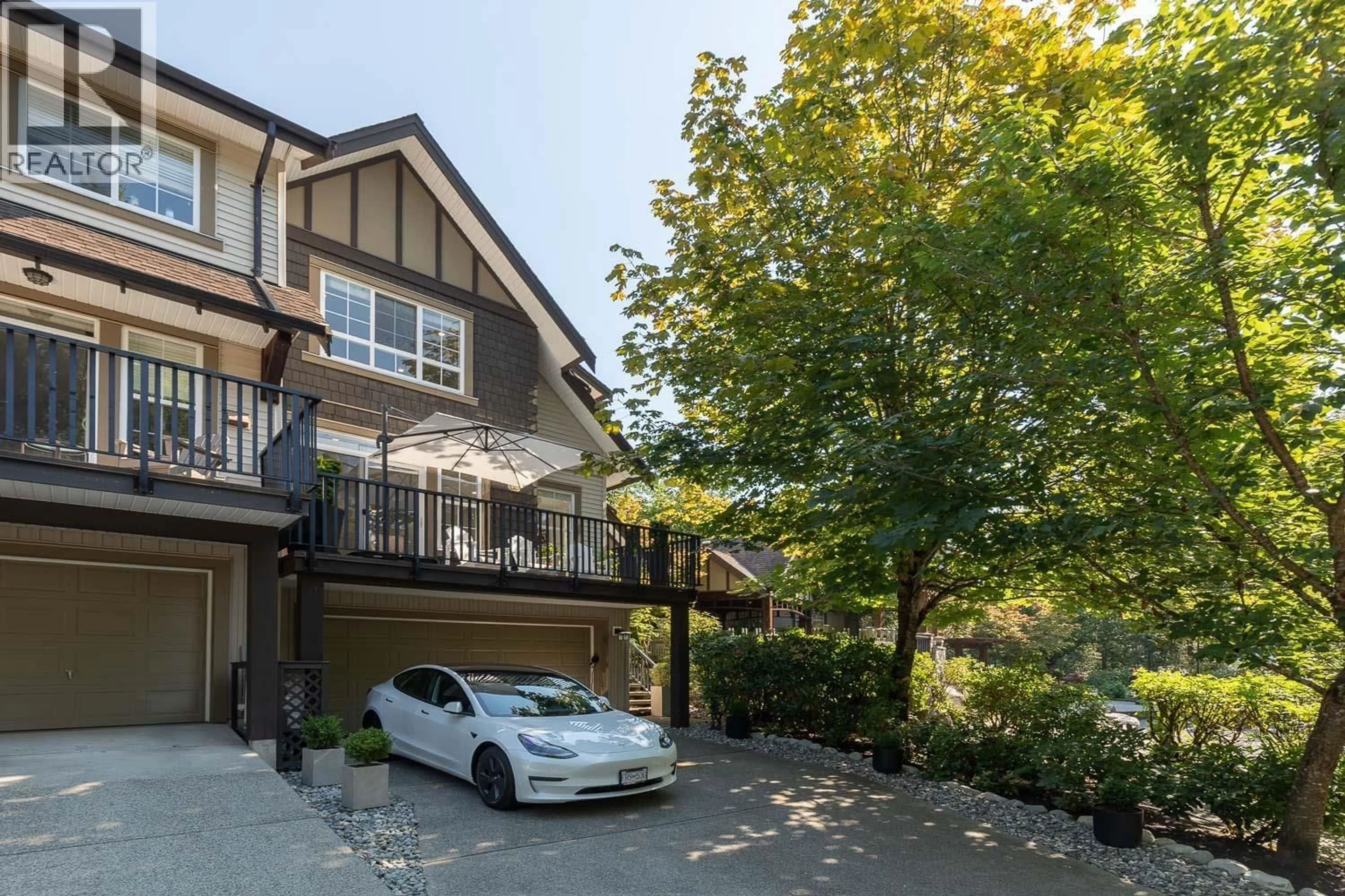 A pic from outside/outdoor area/front of a property/back of a property/a pic from drone, street for 45 - 2200 PANORAMA DRIVE, Port Moody British Columbia V3H5M2