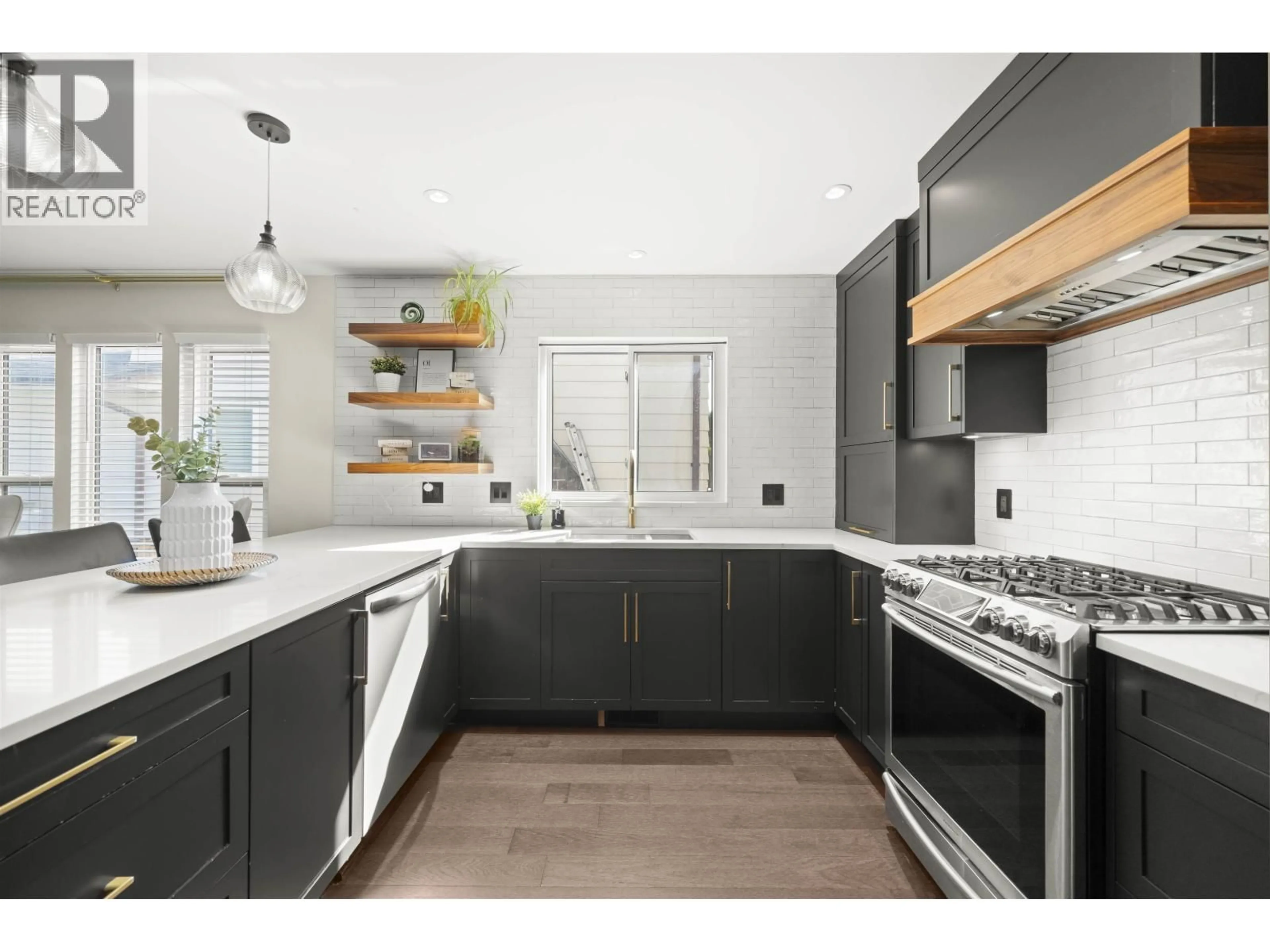 Open concept kitchen, unknown for 4939 LINDEN DRIVE, Delta British Columbia V4K3A2