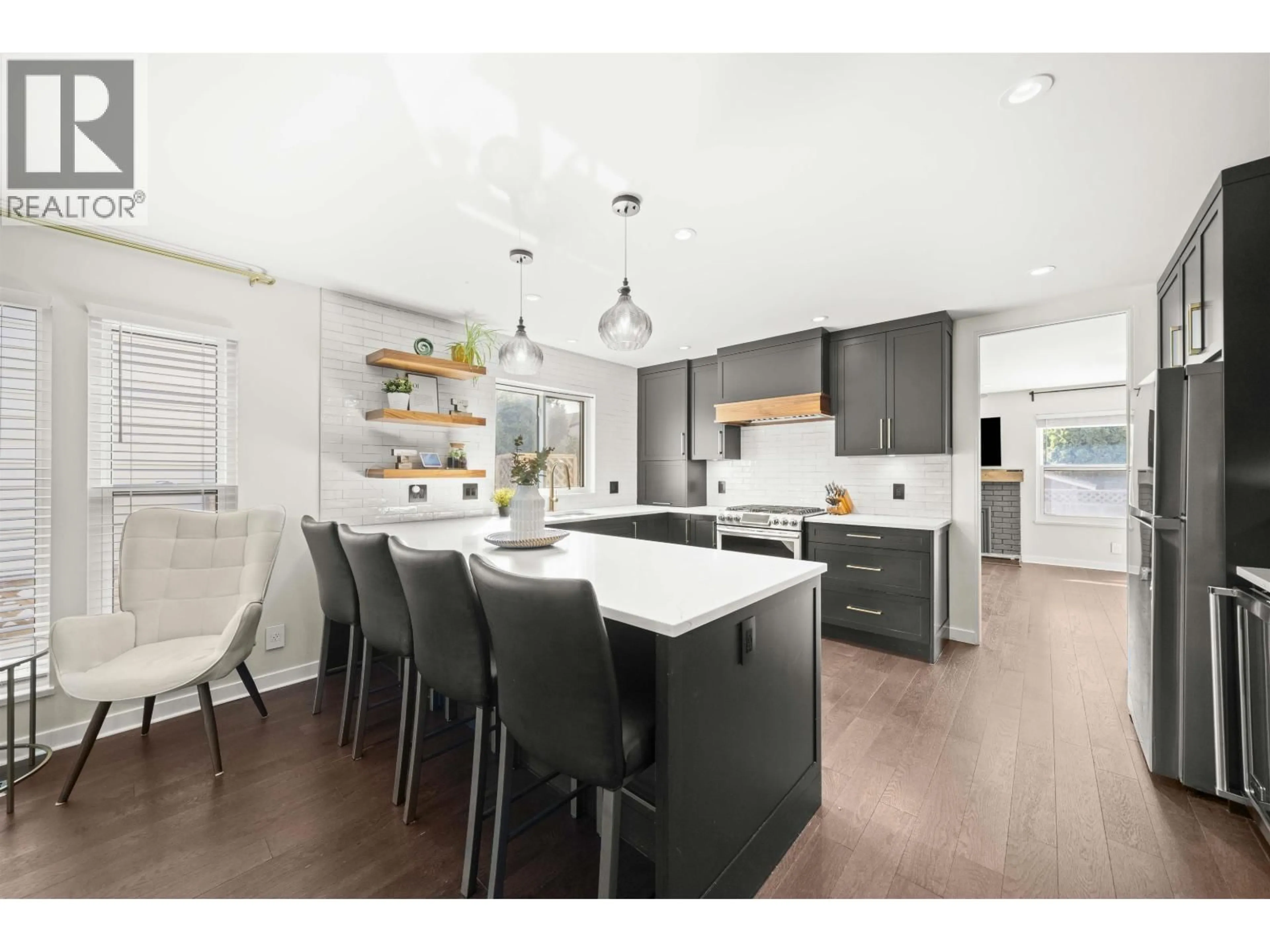 Open concept kitchen, unknown for 4939 LINDEN DRIVE, Delta British Columbia V4K3A2