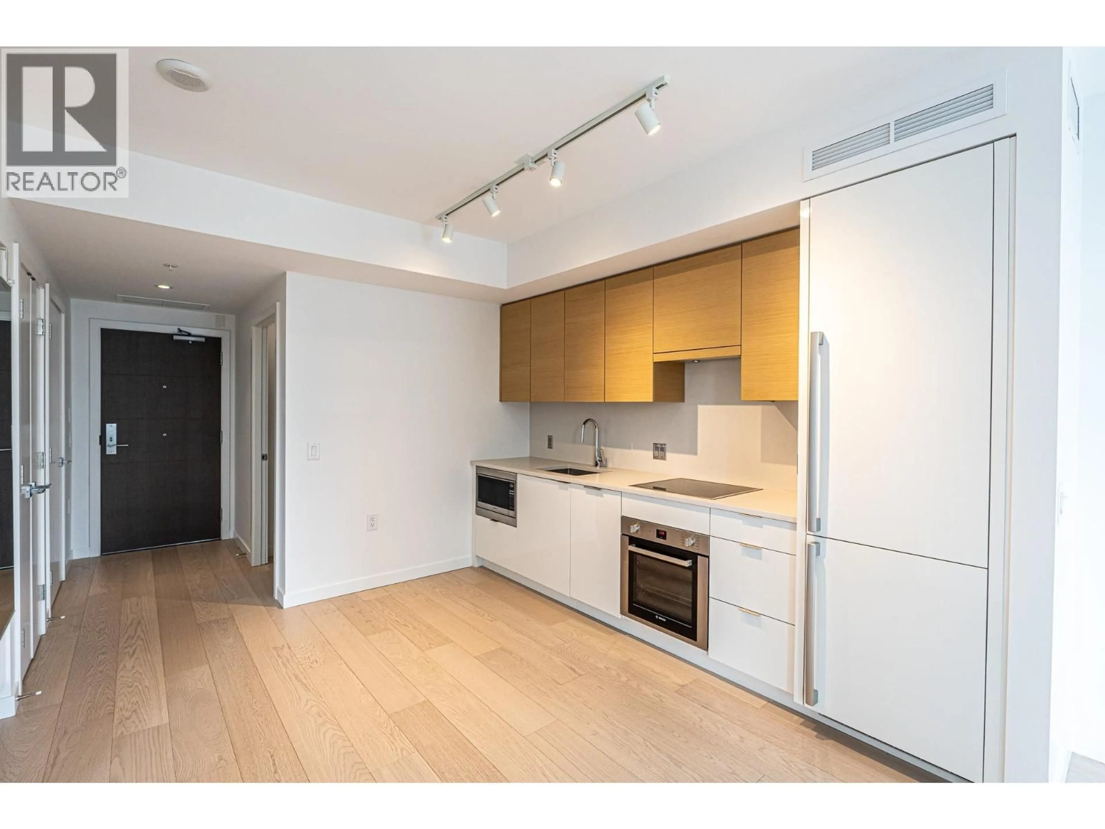 Standard kitchen, wood/laminate floor for 701 - 1688 PULLMAN PORTER STREET, Vancouver British Columbia V6A0H3