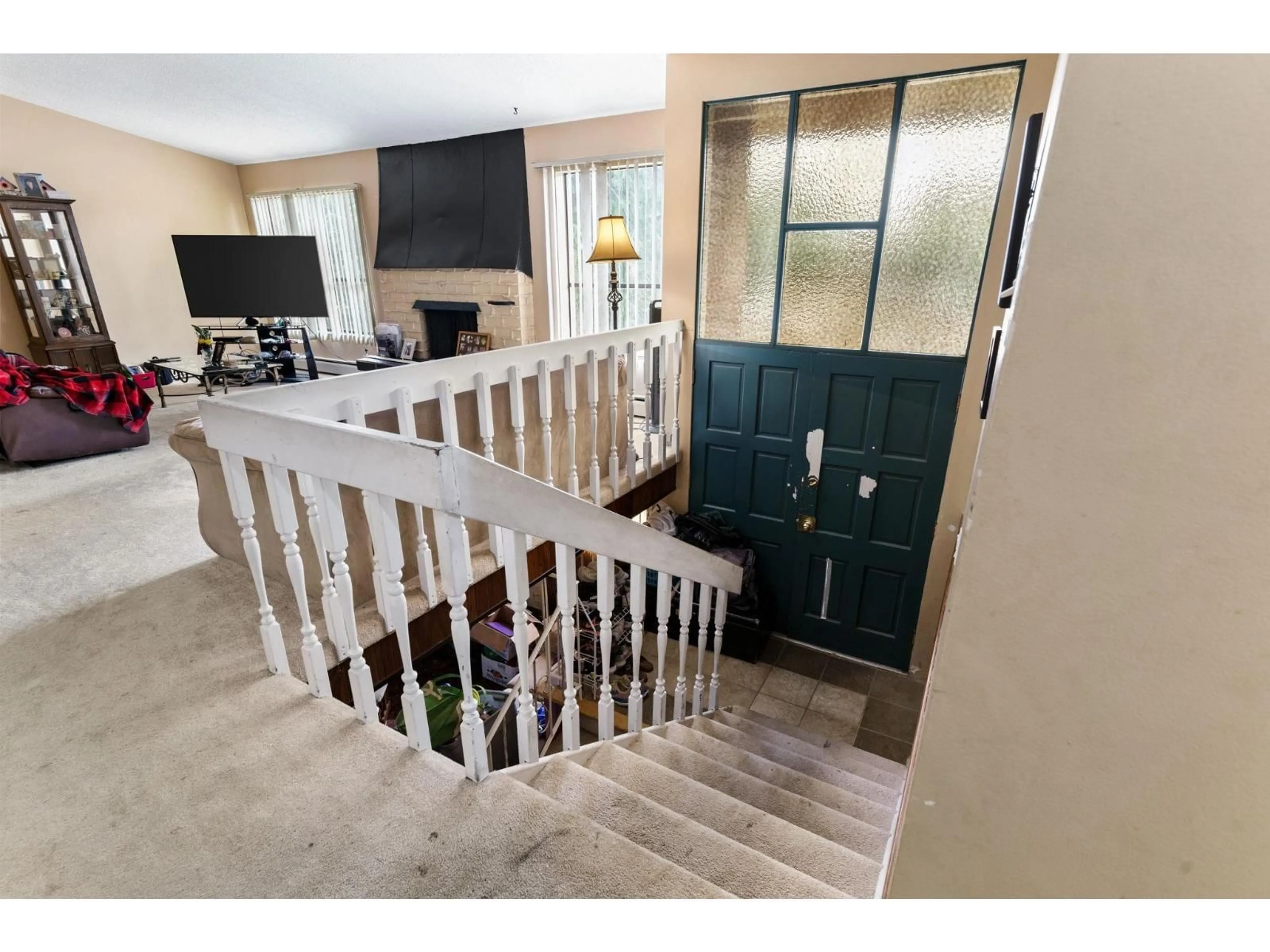 Indoor entryway for 14635 59A, Surrey British Columbia V3S1P9