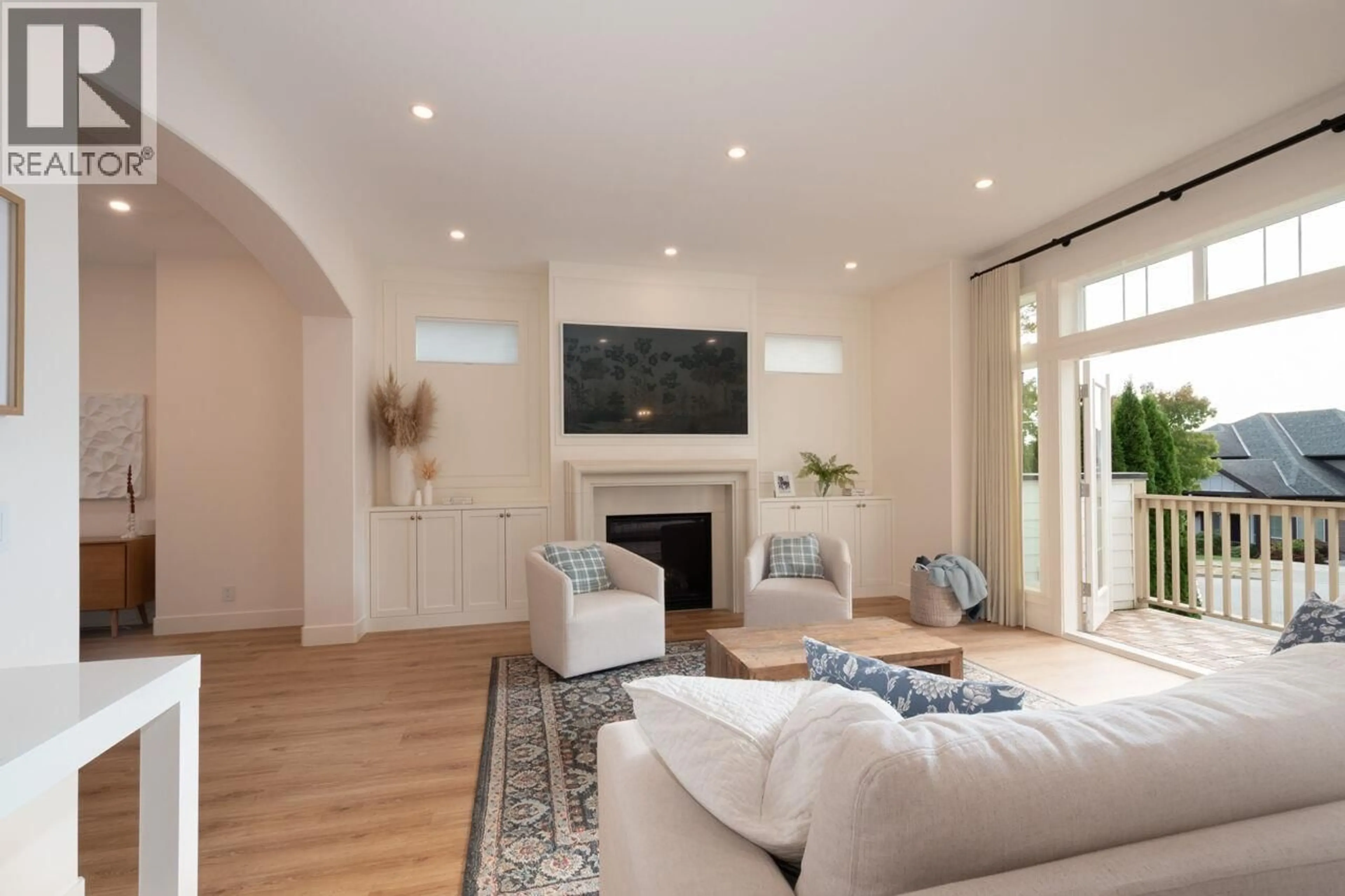Living room with furniture, unknown for 1345 SOBALL STREET, Coquitlam British Columbia V3E0B8