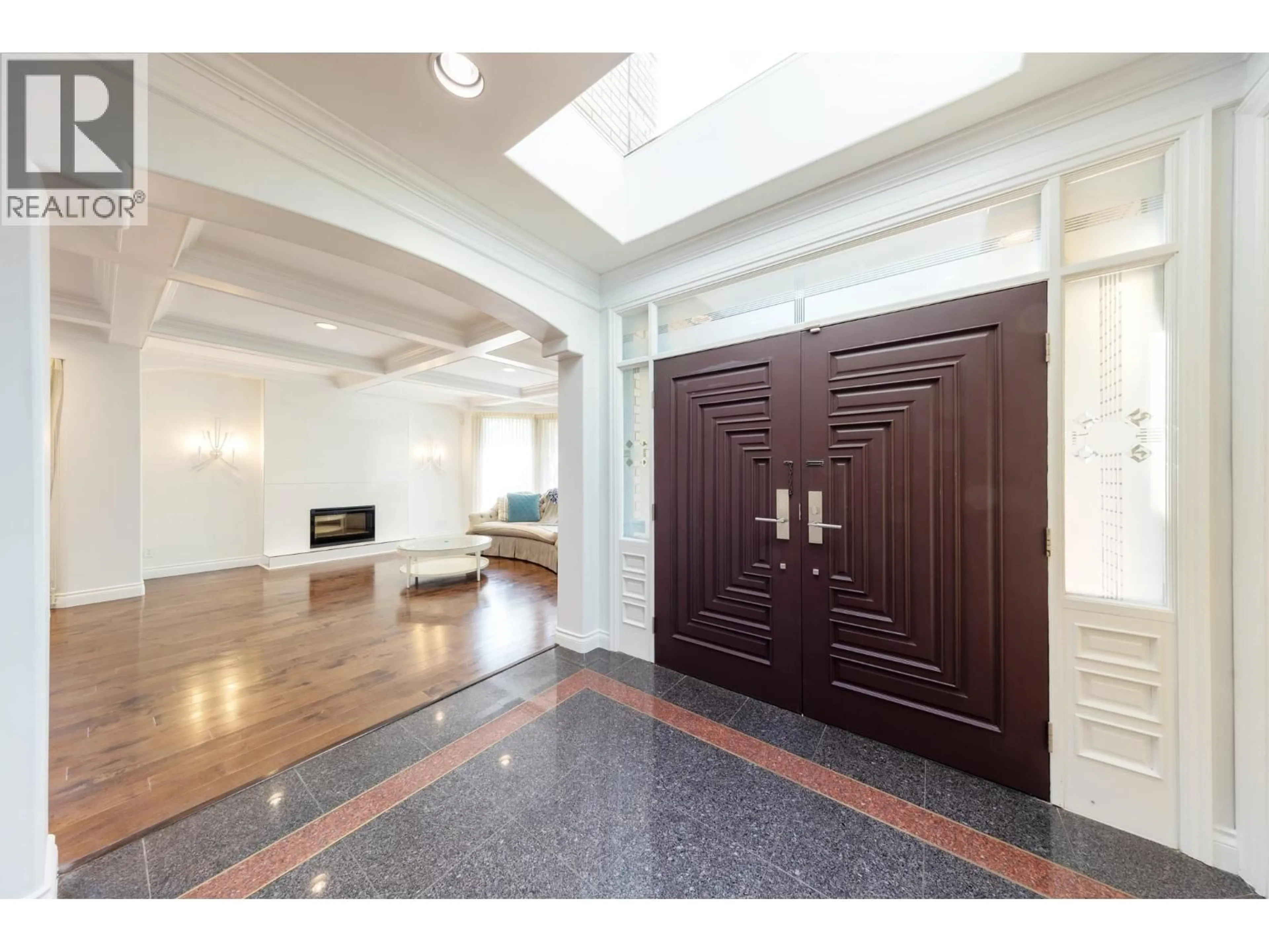 Indoor foyer for 6488 WILTSHIRE STREET, Vancouver British Columbia V6M3M4
