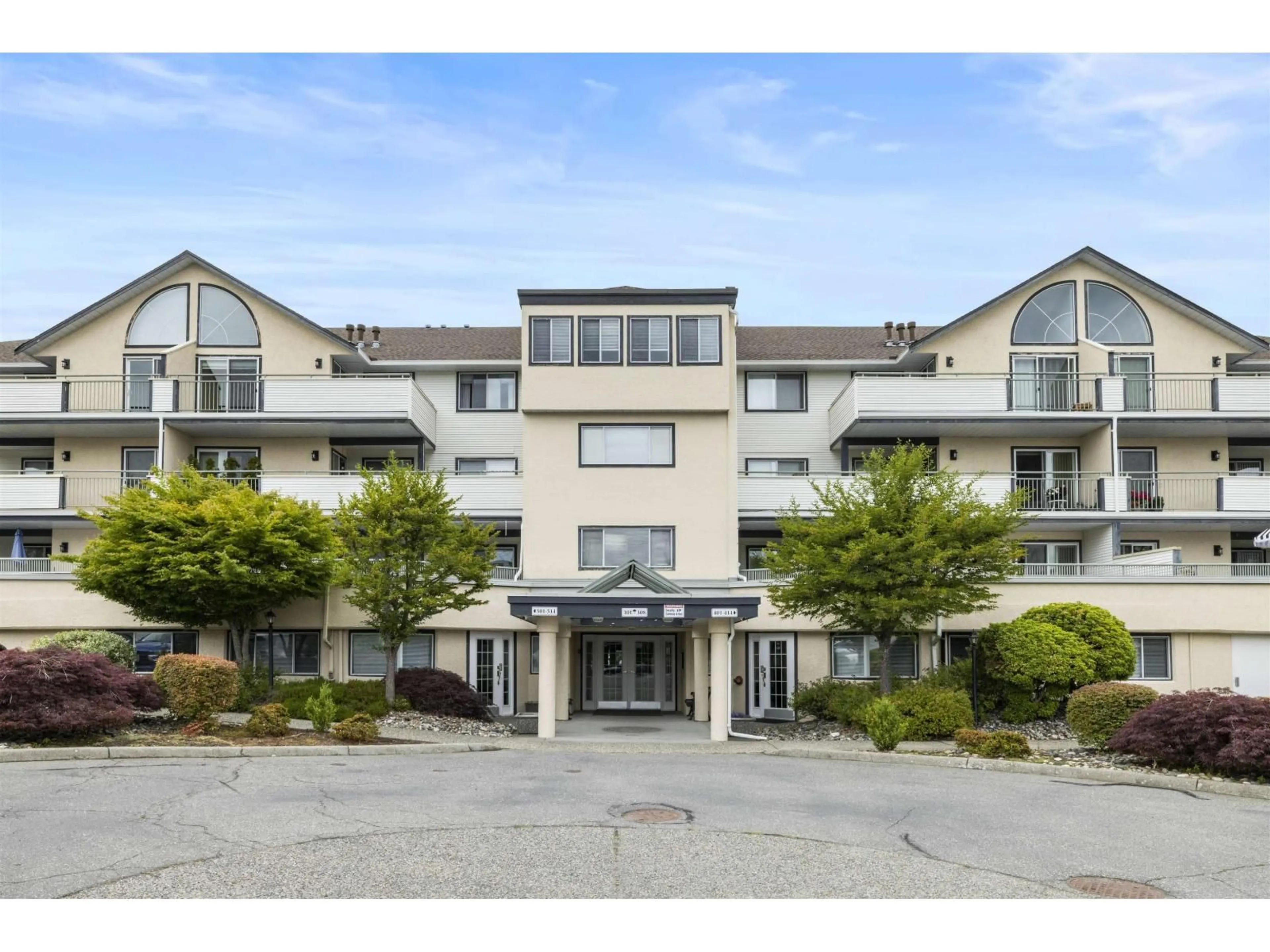 Unknown for 303 - 19645 64, Langley British Columbia V2Y1L2