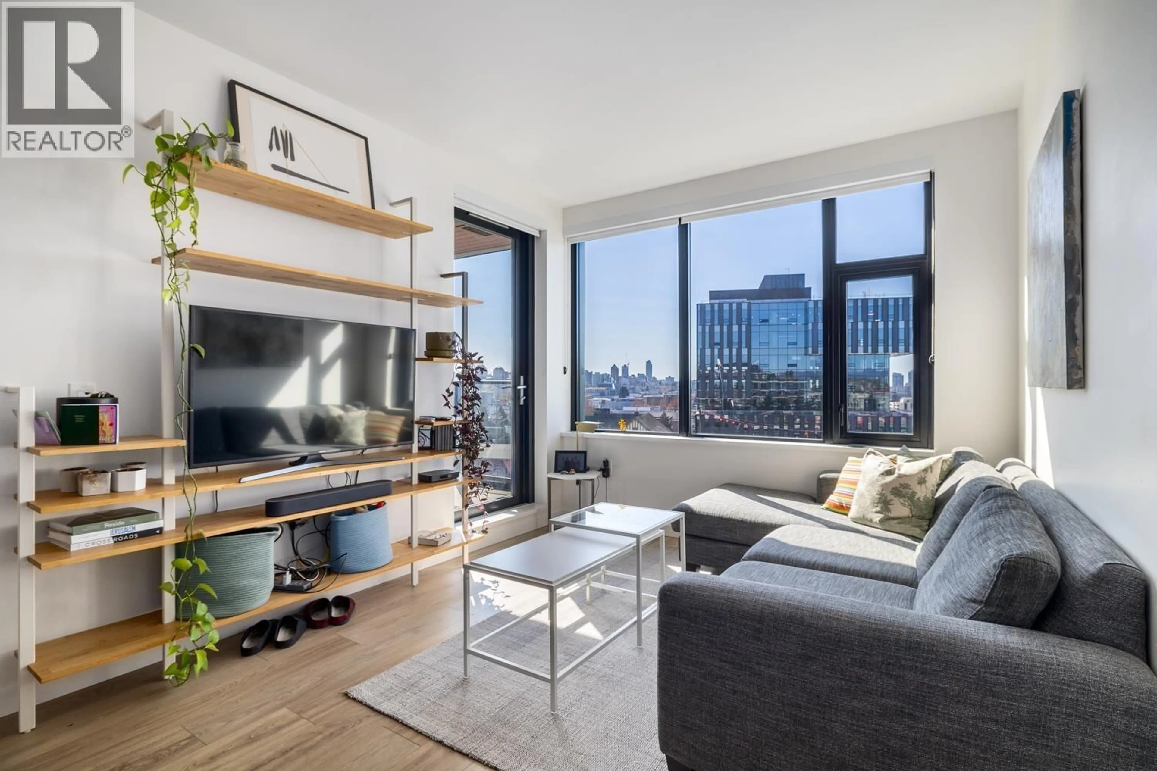 Living room with furniture, unknown for 706 - 210 5TH AVENUE, Vancouver British Columbia V5T0K1