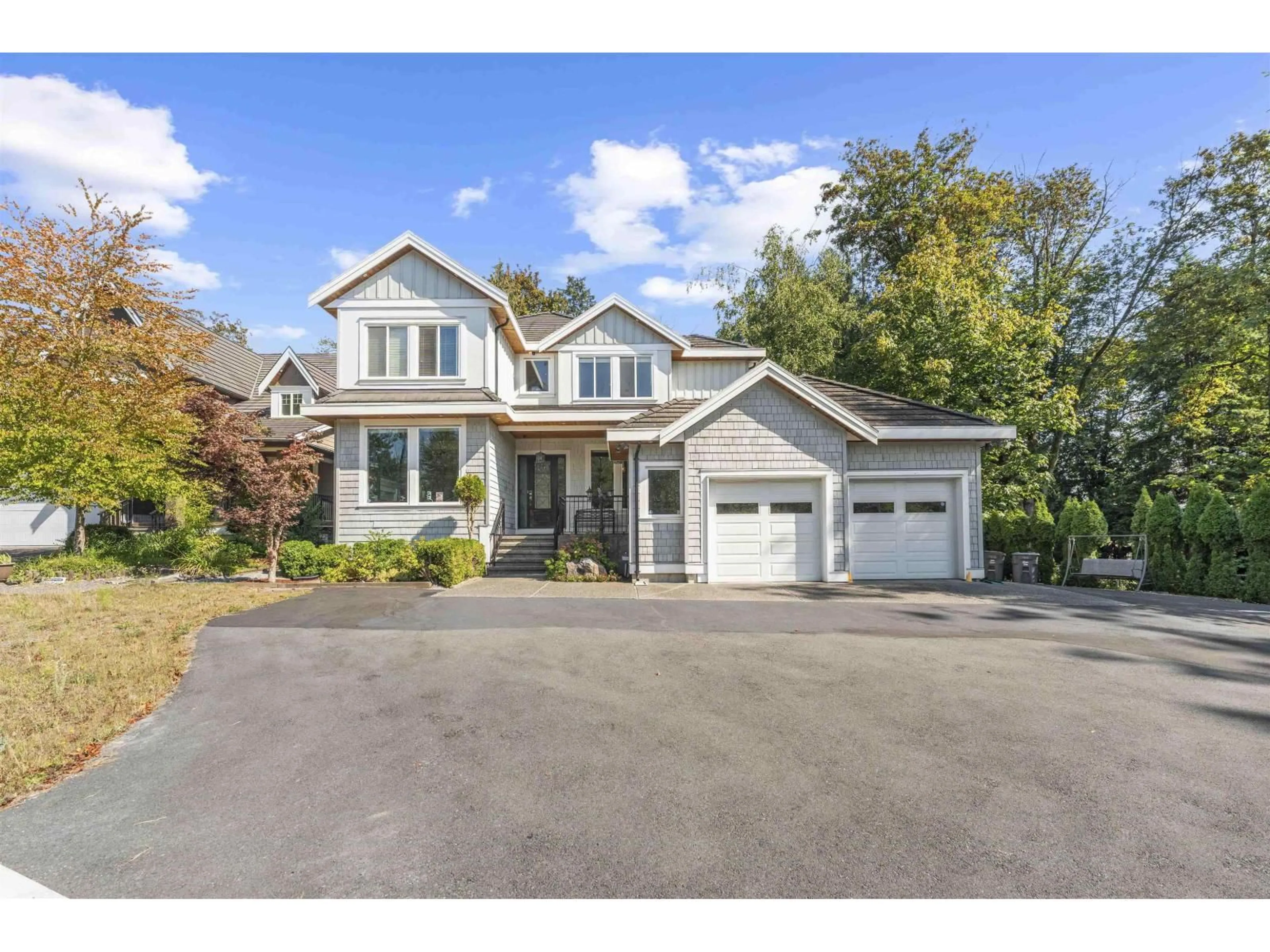 Home with vinyl exterior material, street for 7838 162, Surrey British Columbia V4N0M7