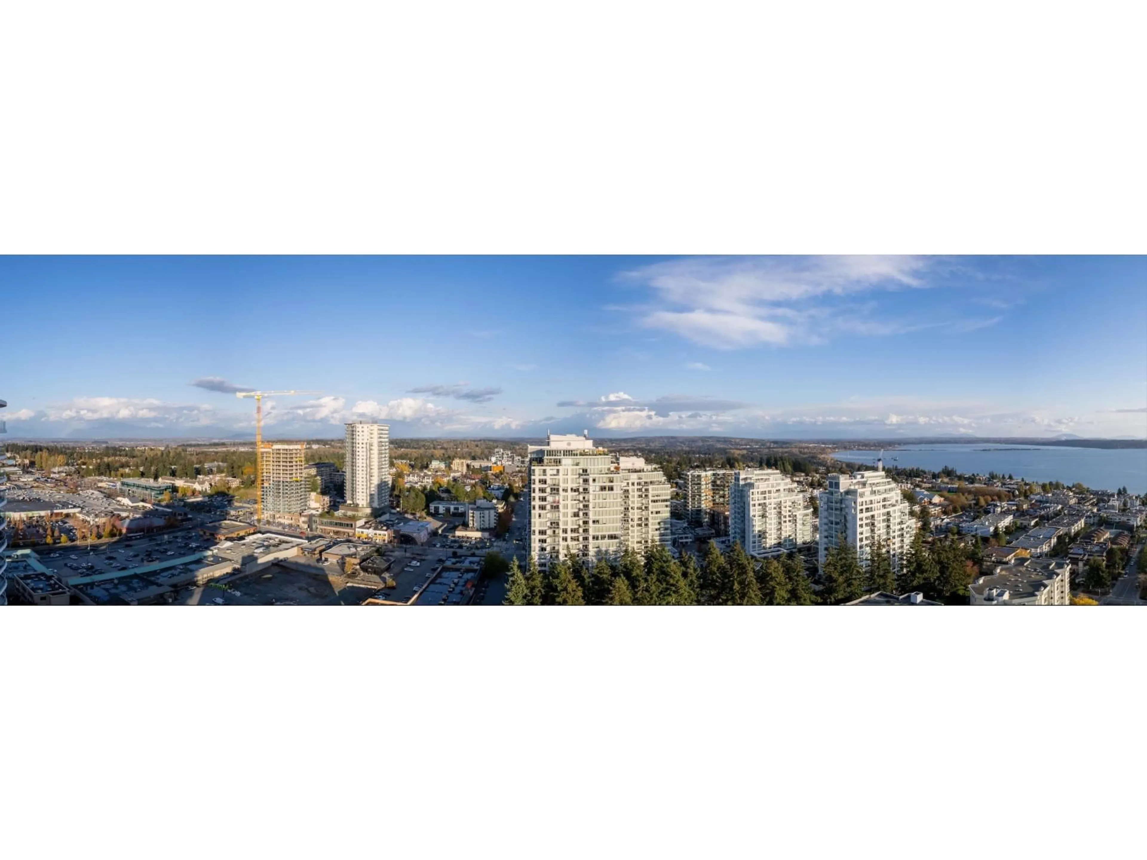 A pic from outside/outdoor area/front of a property/back of a property/a pic from drone, city buildings view from balcony for 2102 - 1475 FOSTER, White Rock British Columbia V4B3W7