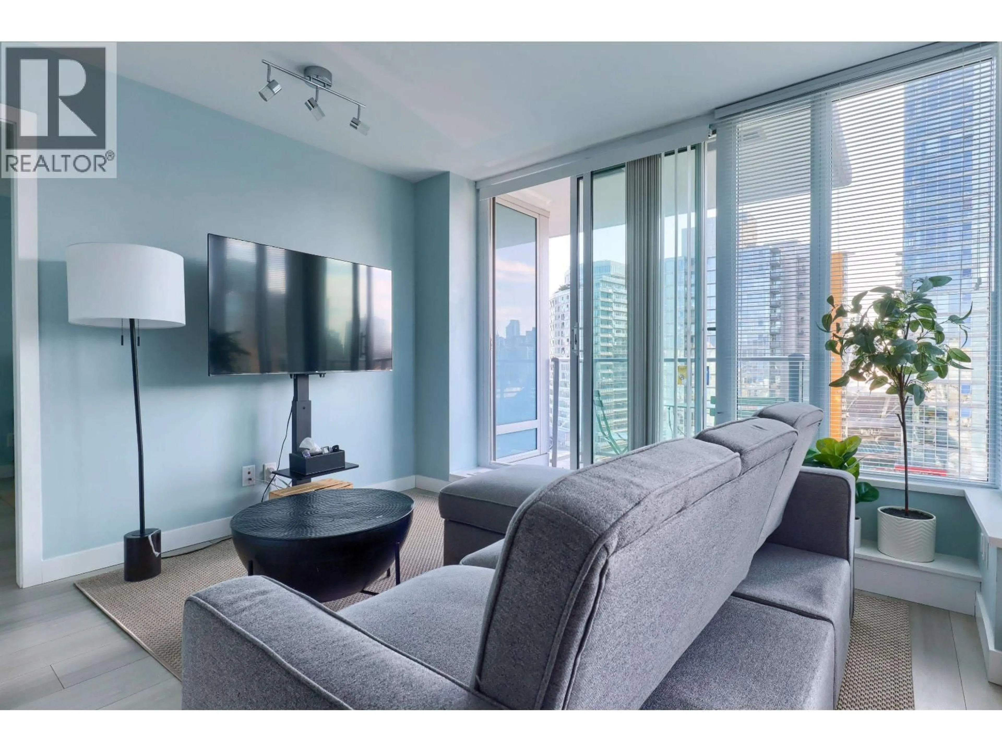 Living room with furniture, unknown for 2601 - 188 KEEFER PLACE, Vancouver British Columbia V6B0J1