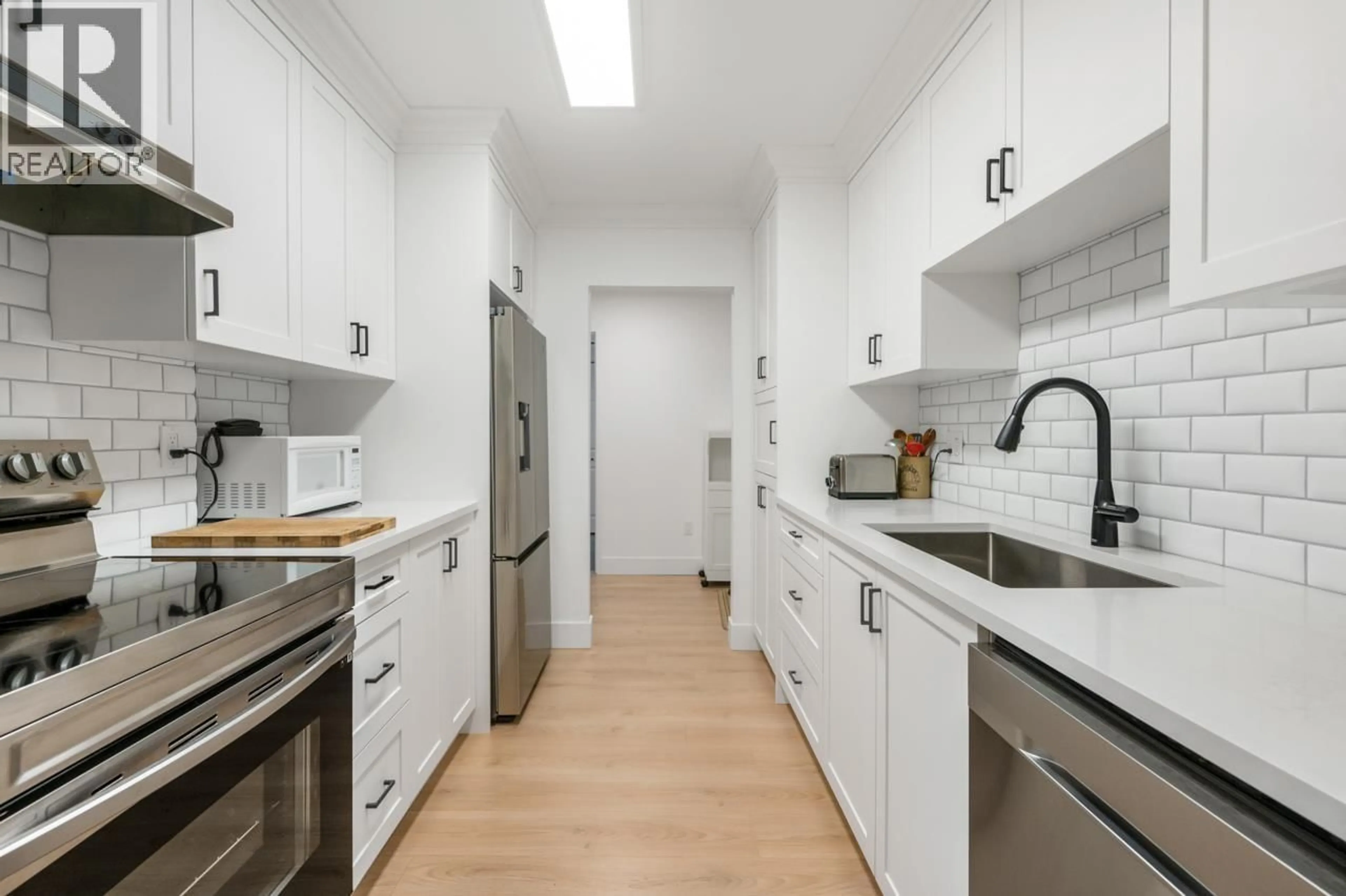 Standard kitchen, unknown for 118 - 7631 STEVESTON HIGHWAY, Richmond British Columbia V7A4L7