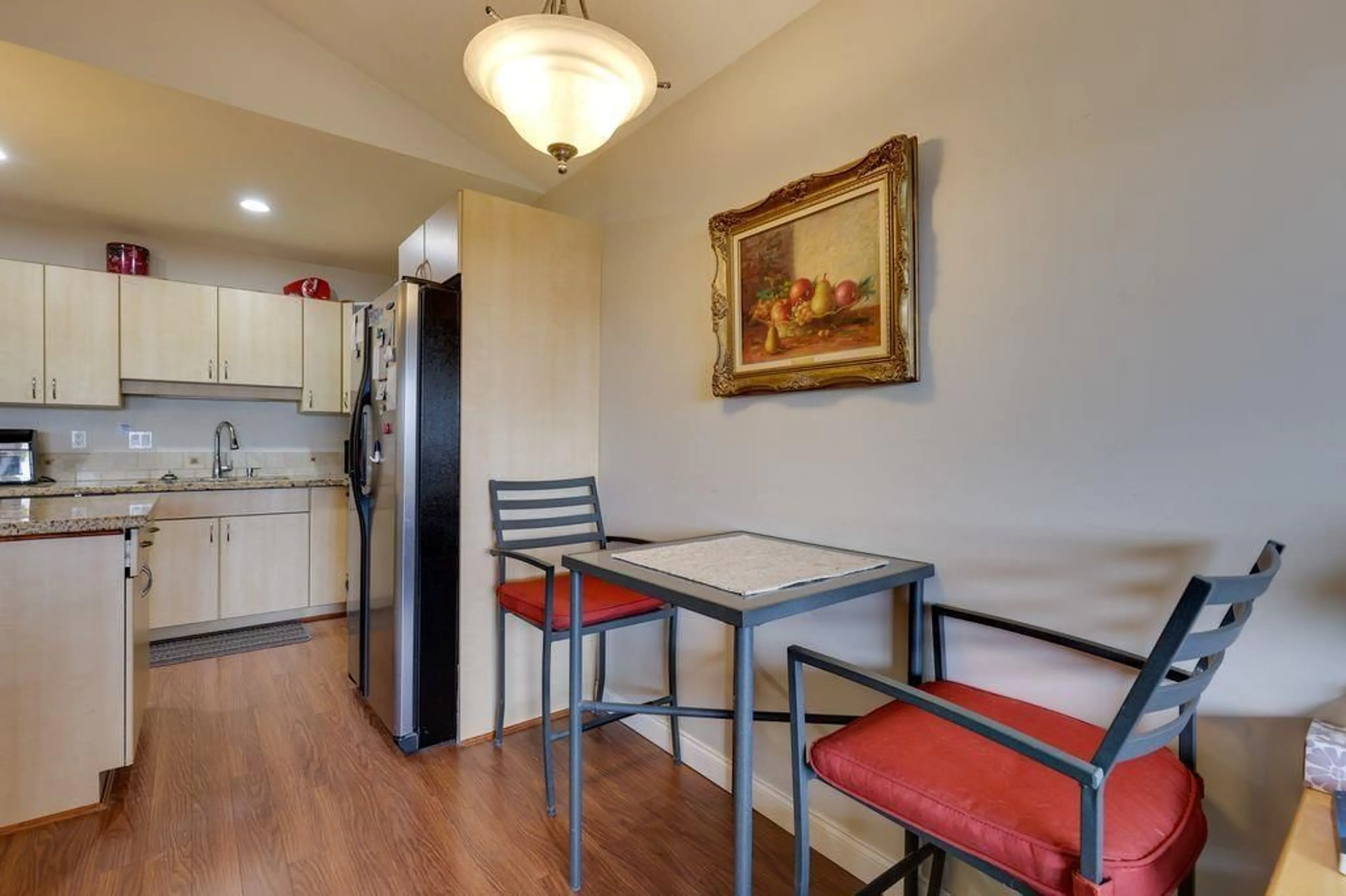 Standard kitchen, wood/laminate floor for 317 - 19774 56, Langley British Columbia V3A3X6