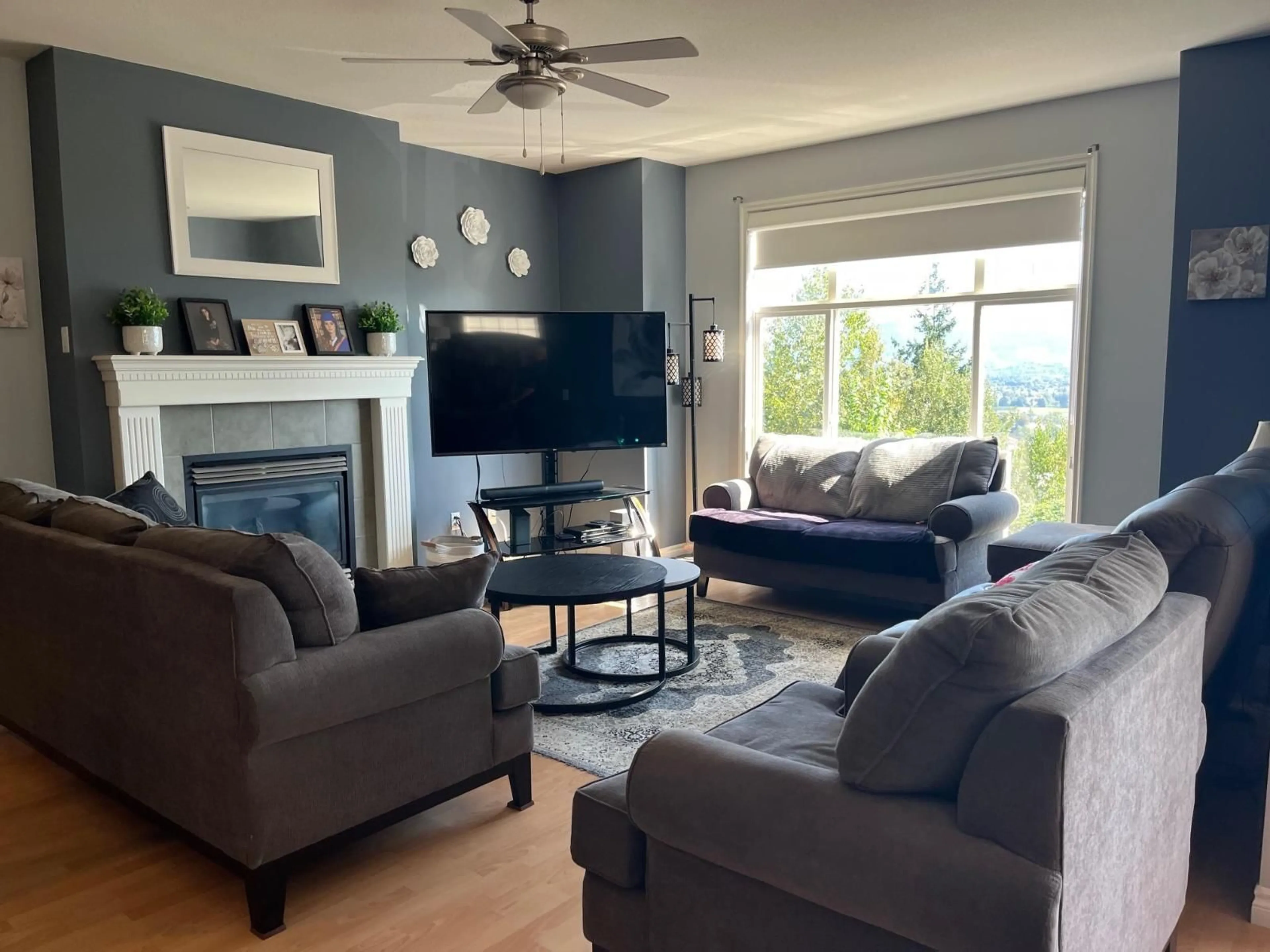 Living room with furniture, unknown for 70 - 8590 SUNRISE DRIVE, Chilliwack British Columbia V2R3Z4