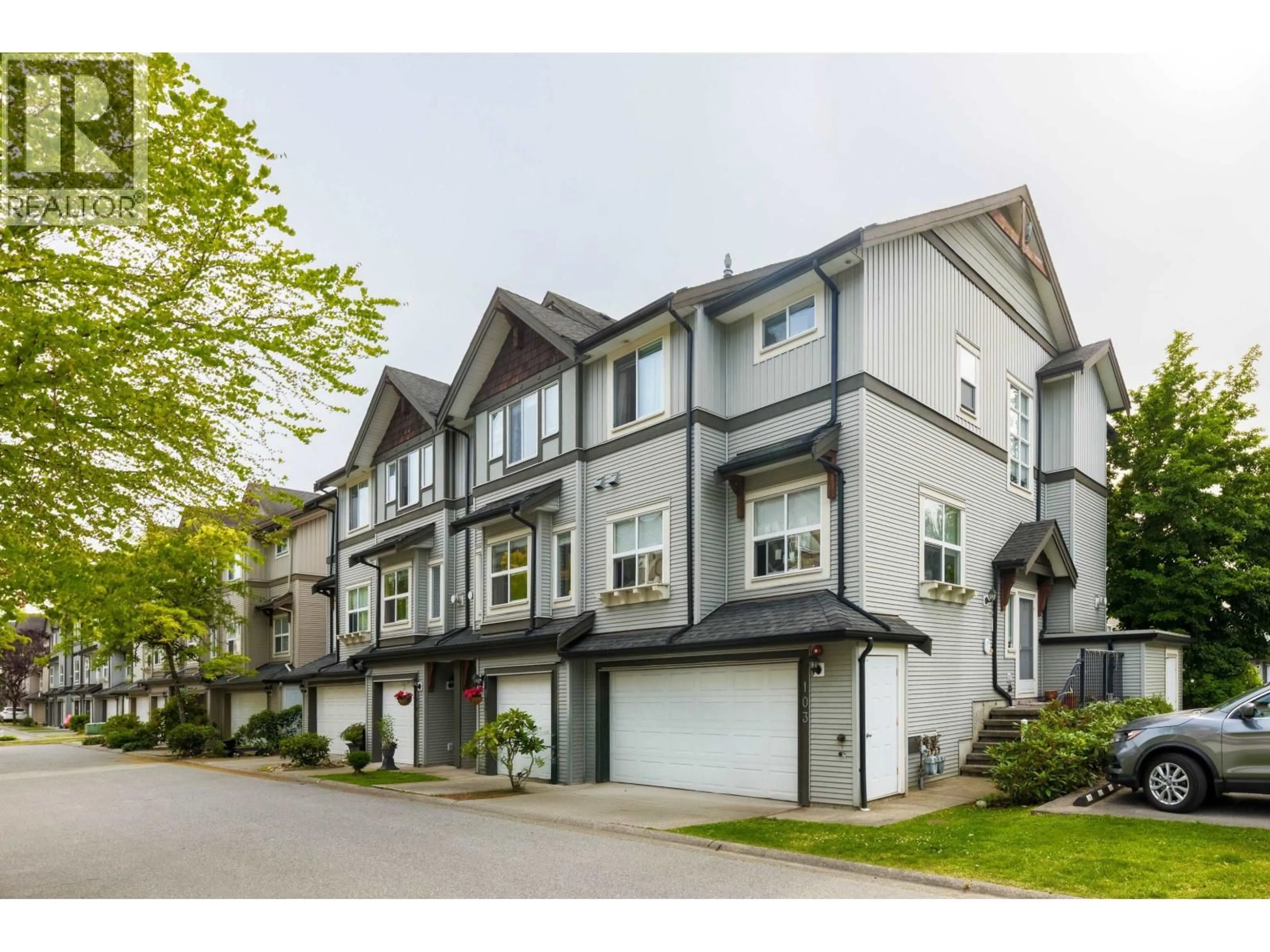 A pic from outside/outdoor area/front of a property/back of a property/a pic from drone, street for 102 - 1055 RIVERWOOD GATE, Port Coquitlam British Columbia V3B8C3