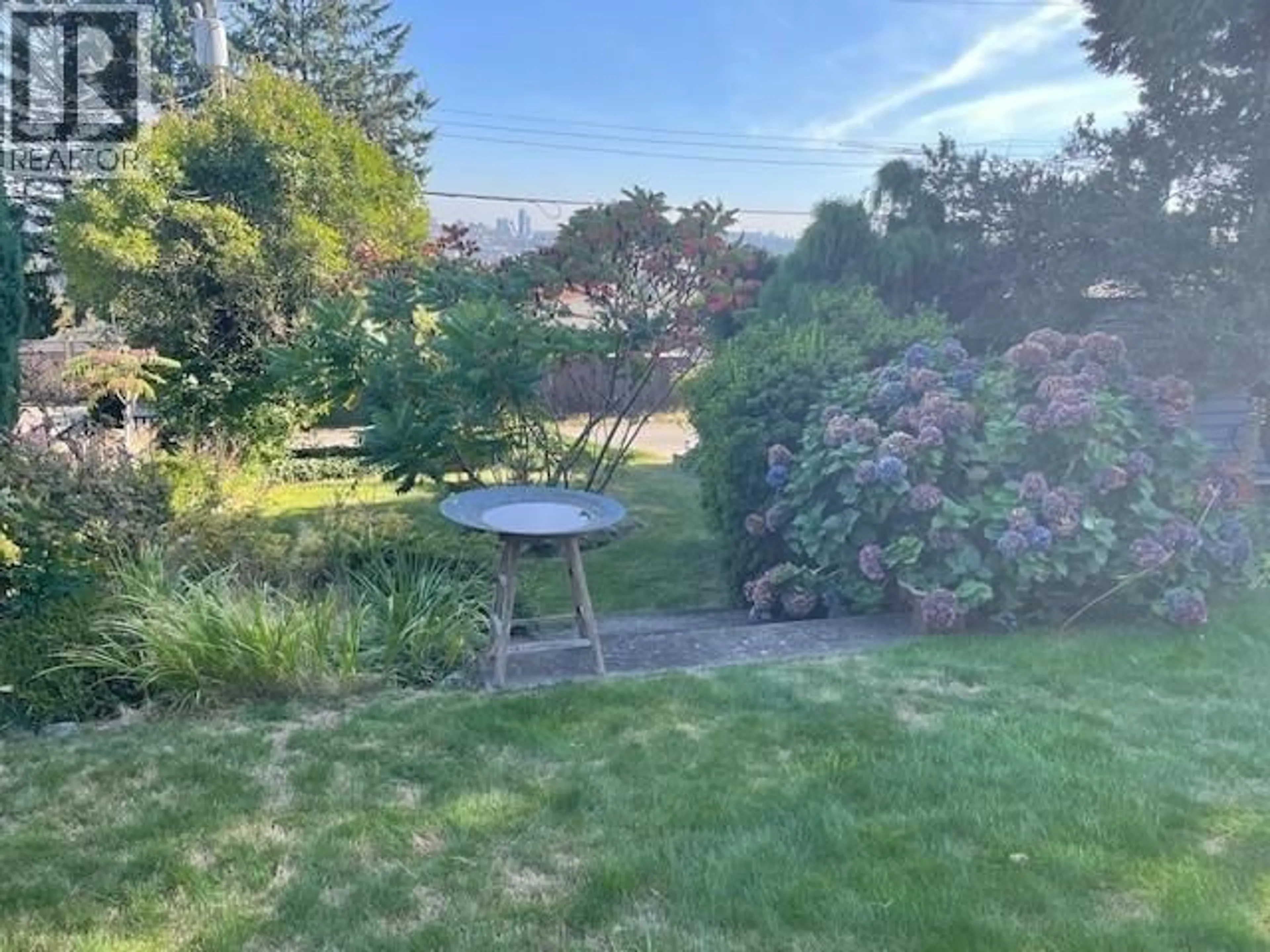 A pic from outside/outdoor area/front of a property/back of a property/a pic from drone, water/lake/river/ocean view for 903 KEITH ROAD, North Vancouver British Columbia V7L1X1