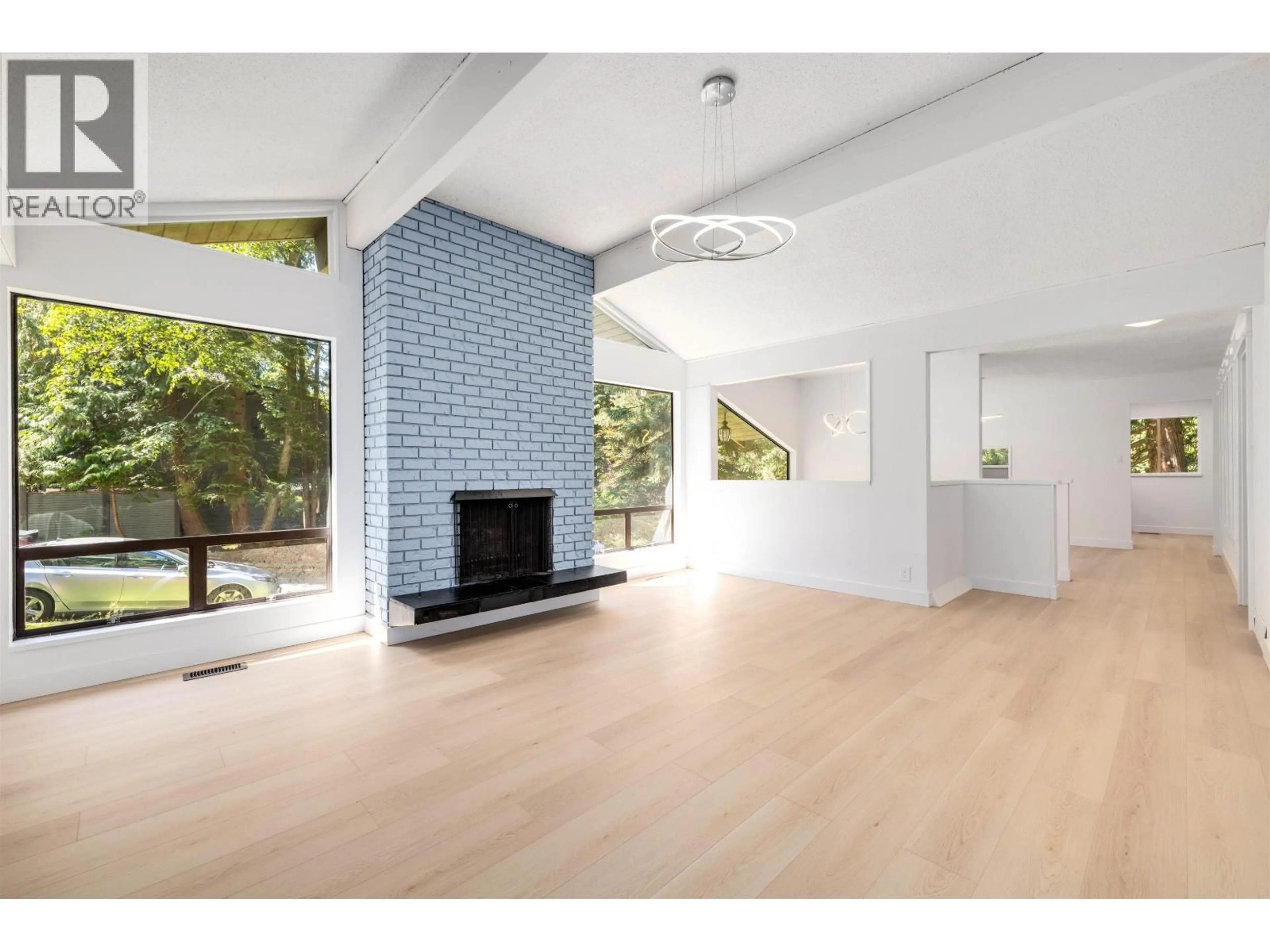Unknown for 4755 COVE CLIFF ROAD, North Vancouver British Columbia V7G1H8