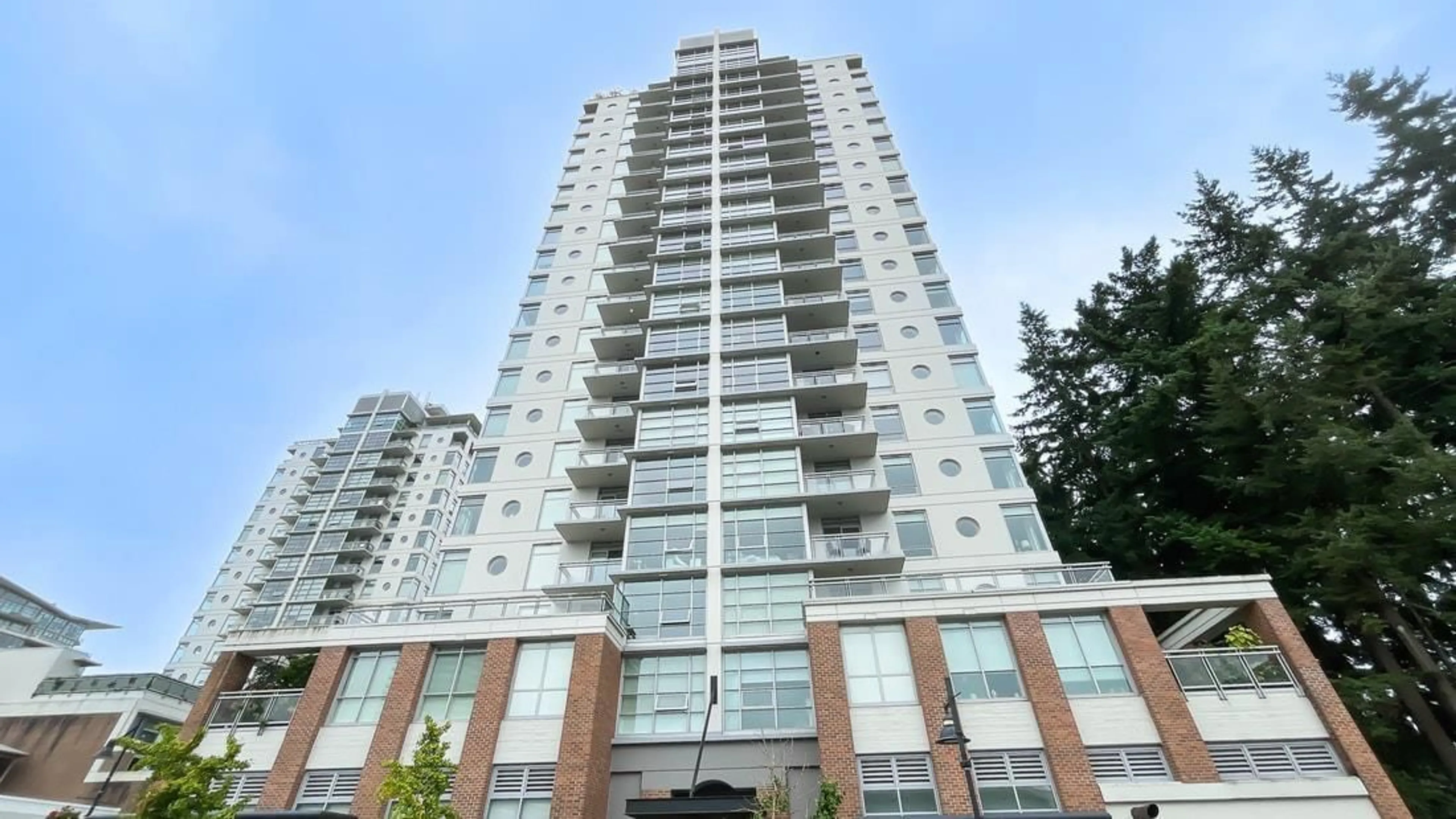 Unknown for 1807 - 15152 RUSSELL, White Rock British Columbia V4B0A3