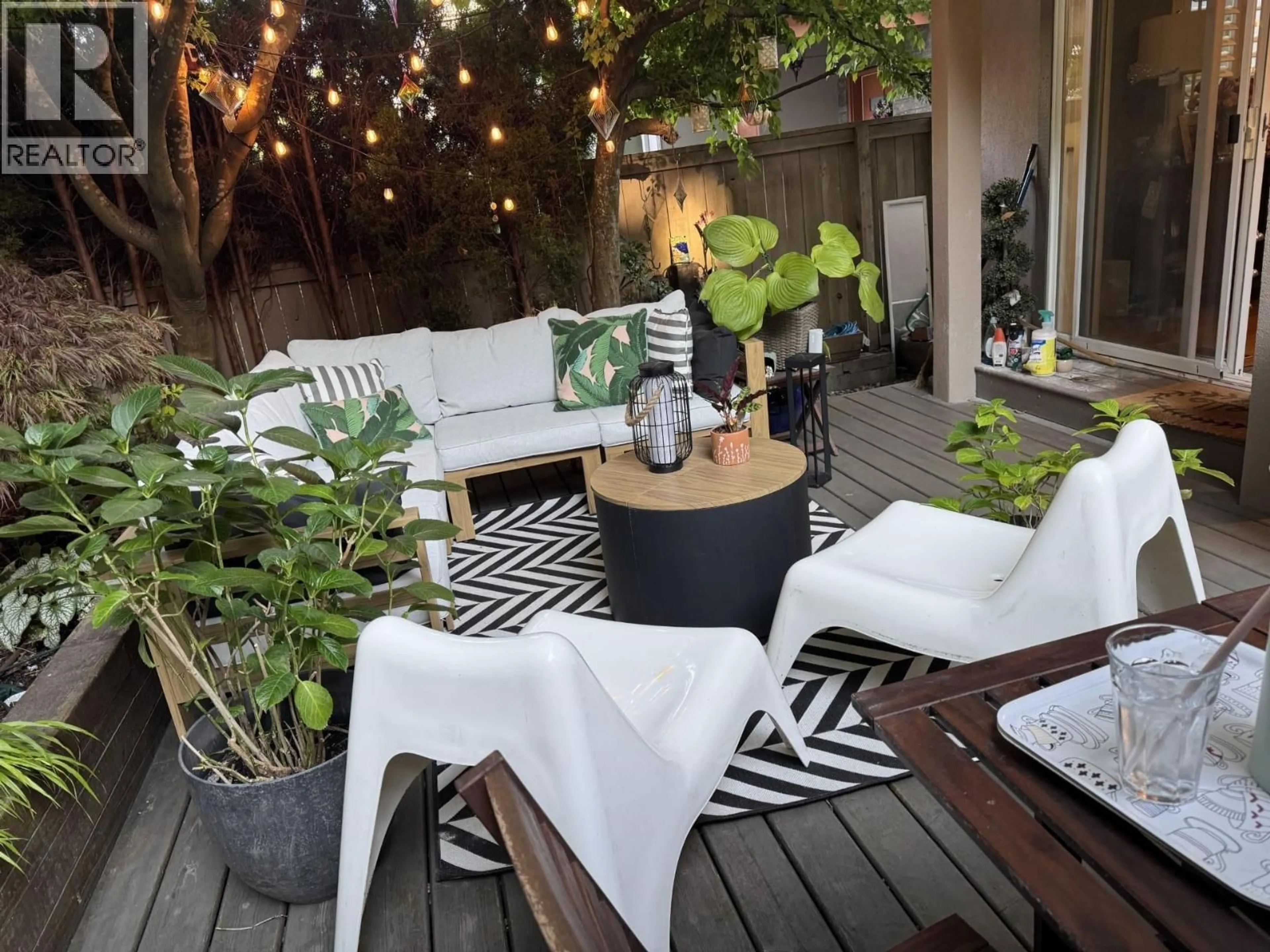Patio, street for 3 - 4018 ALBERT STREET, Burnaby British Columbia V5C2E3