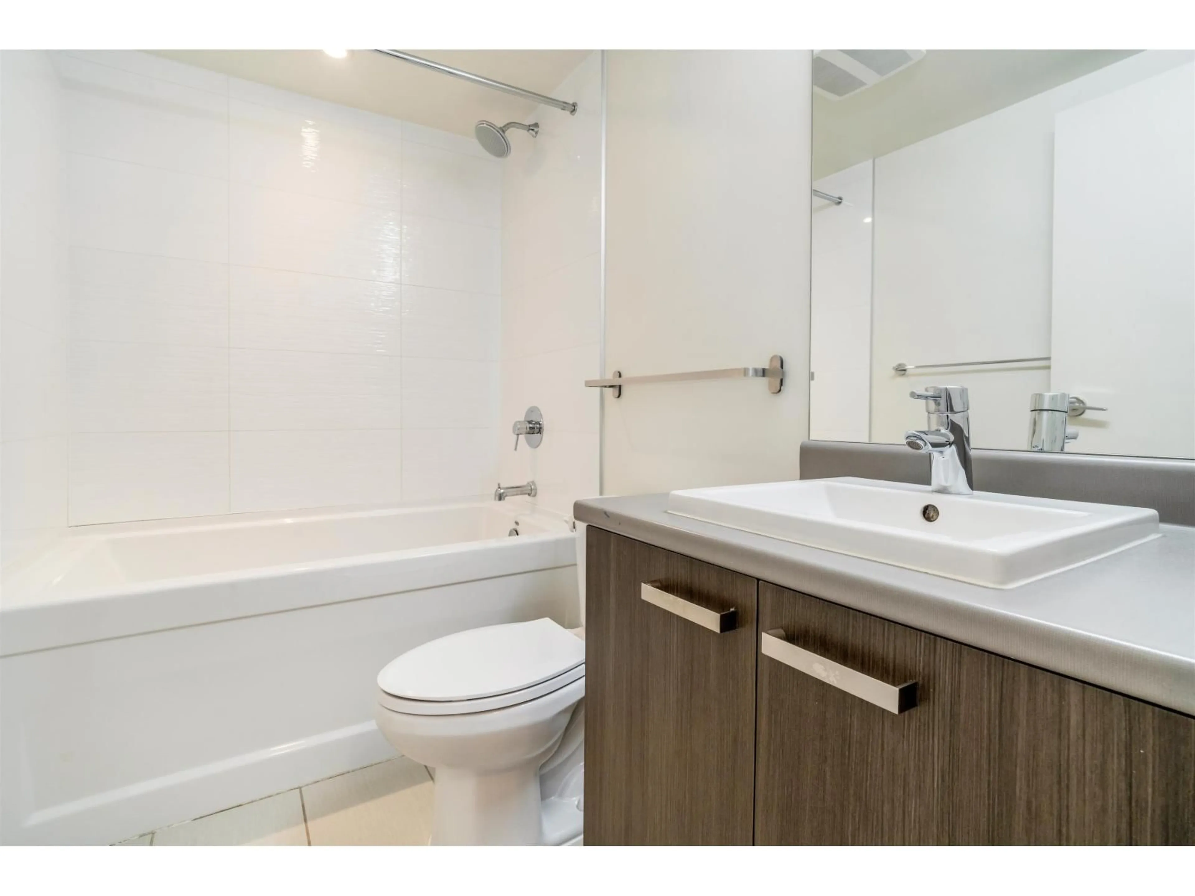 Standard bathroom, unknown for 3707 - 13325 102A, Surrey British Columbia V3T1P6
