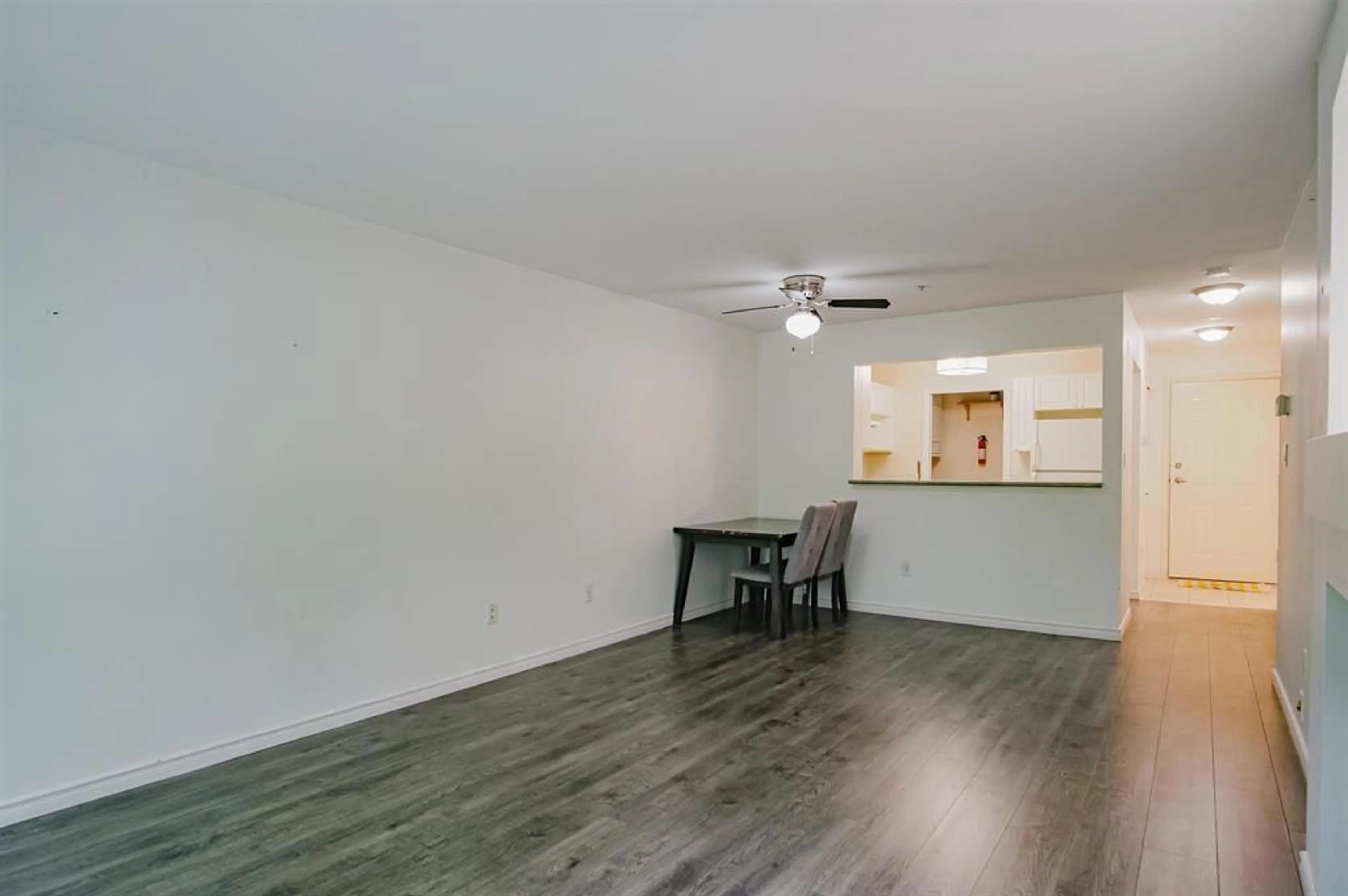 A pic of a room for 307 - 15210 GUILDFORD, Surrey British Columbia V3R0X7
