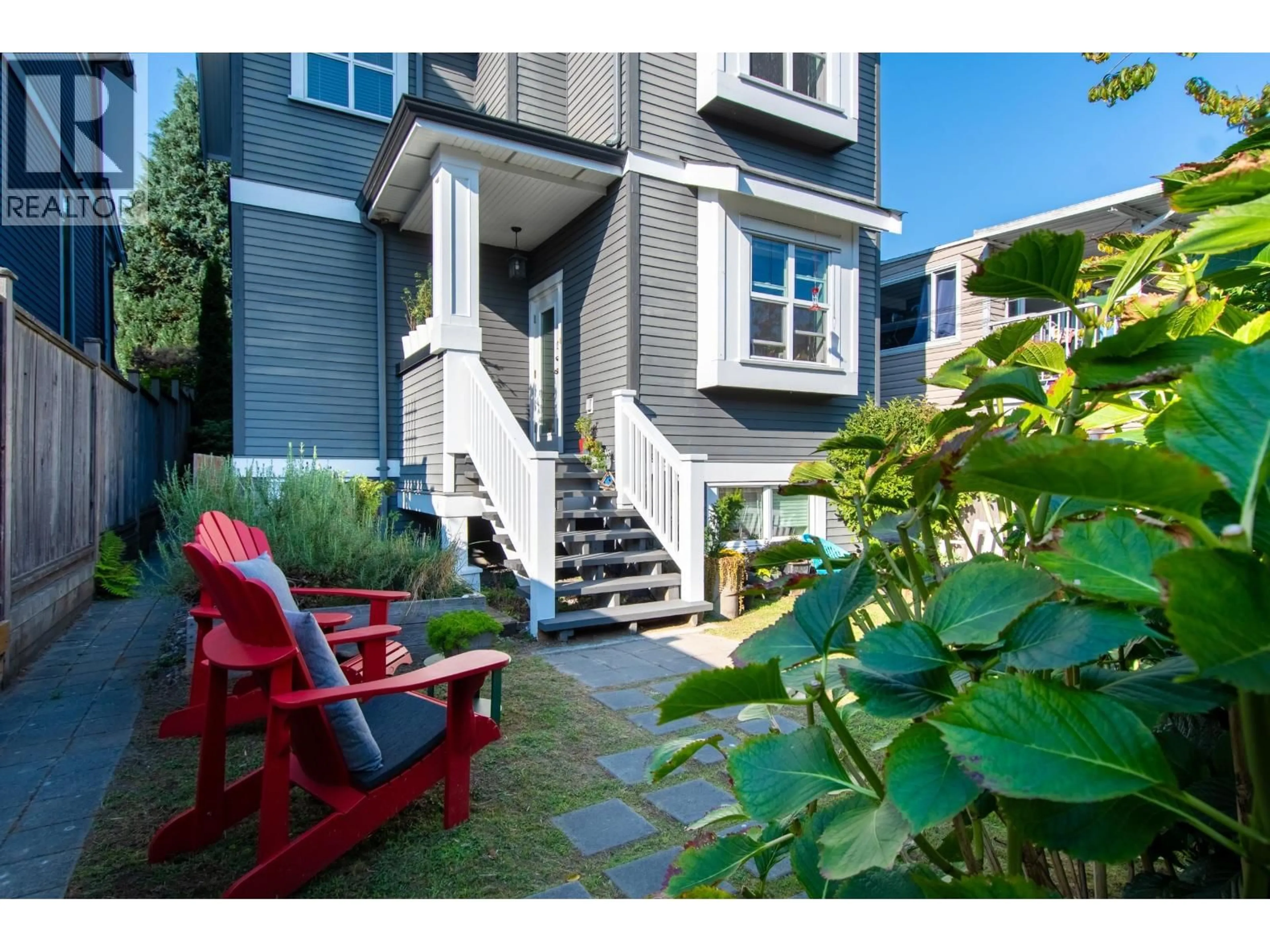 Patio, street for 1368 13TH AVENUE, Vancouver British Columbia V5N2B6