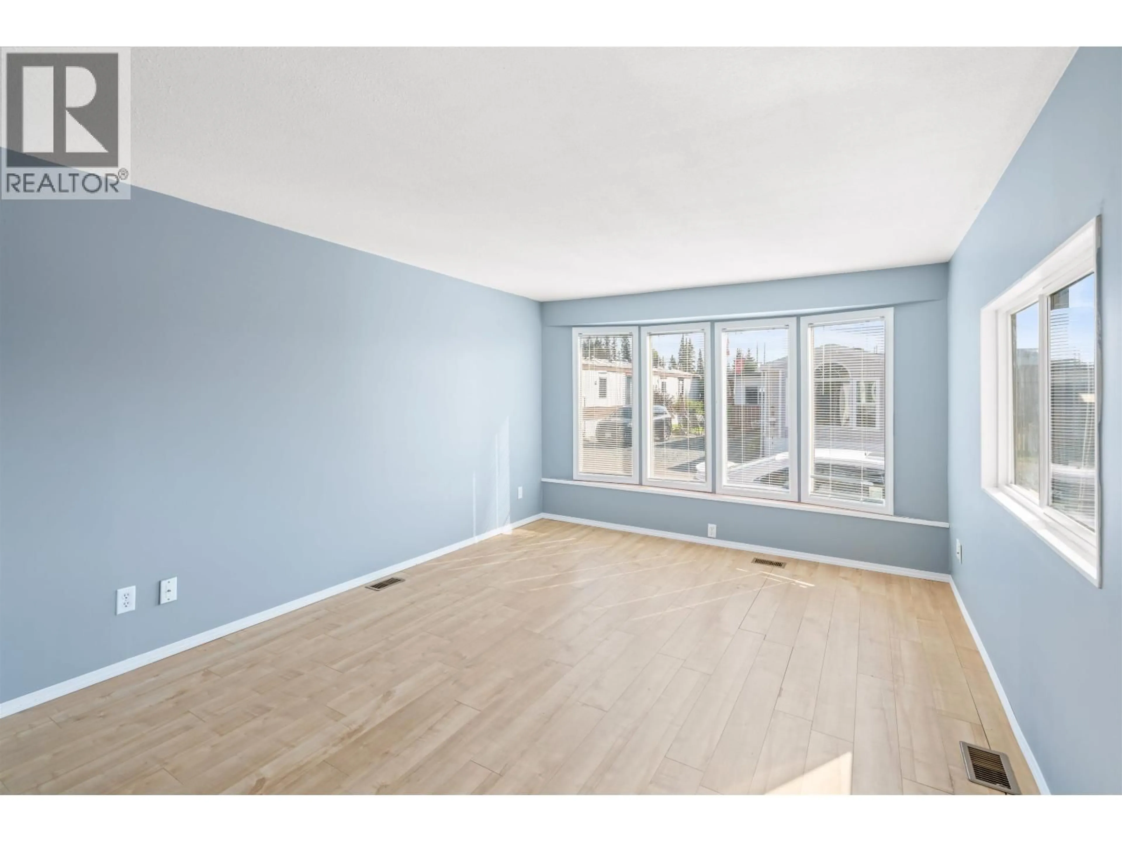 A pic of a room for 4 - 5988 GAUTHIER ROAD, Prince George British Columbia V2N5M4