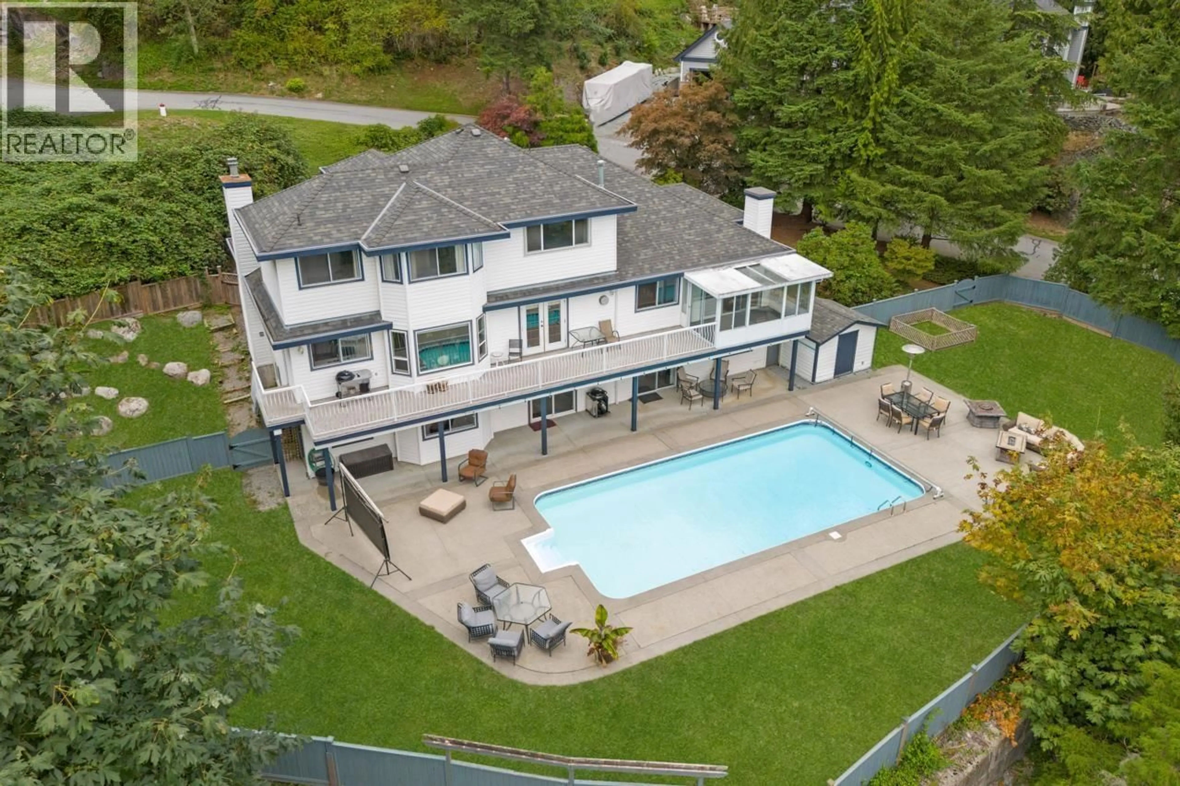A pic from outside/outdoor area/front of a property/back of a property/a pic from drone, water/lake/river/ocean view for 15333 SHERIDAN DRIVE, Pitt Meadows British Columbia V3Y2T9
