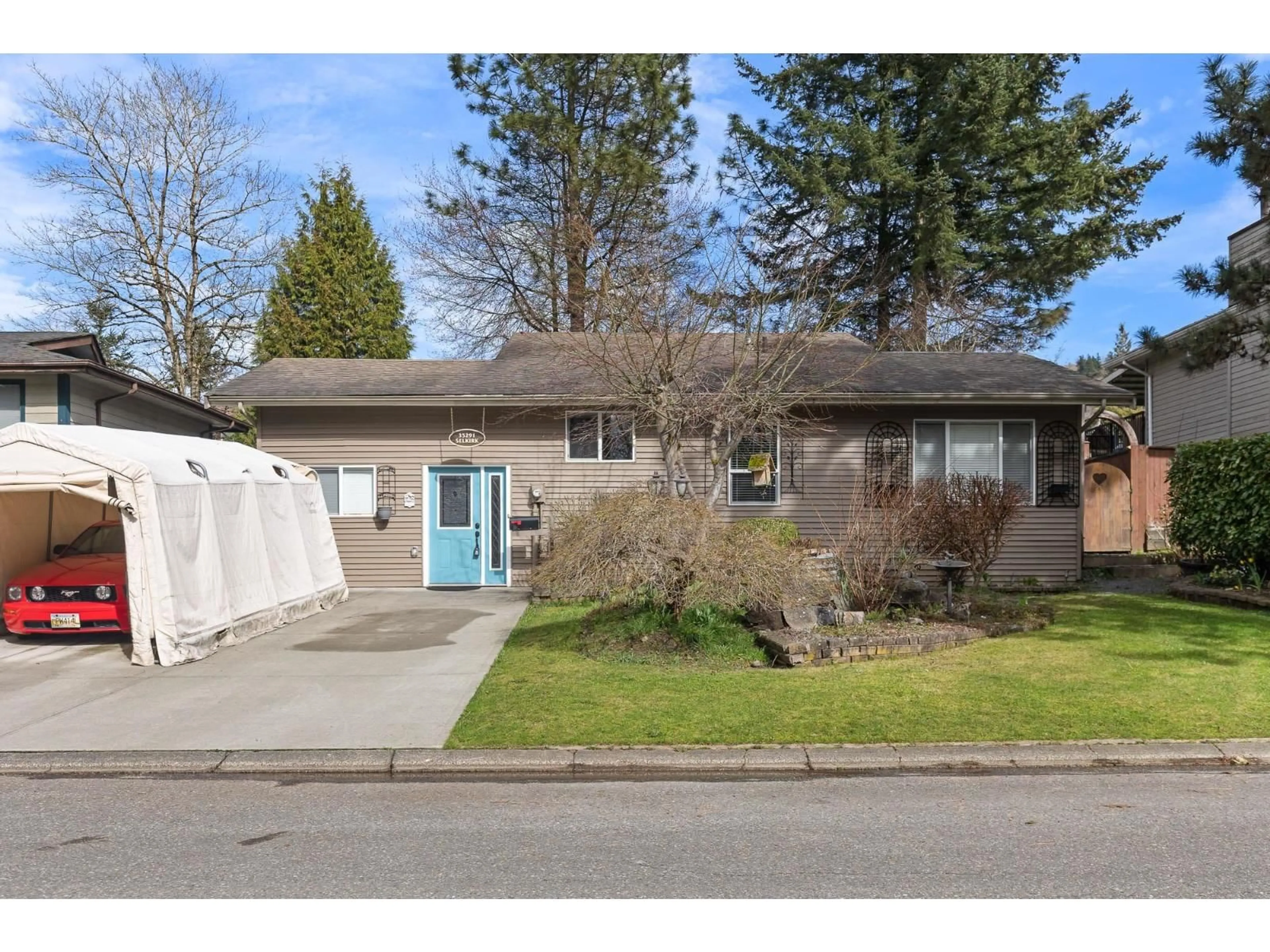 Unknown for 35291 SELKIRK, Abbotsford British Columbia V2S8L1