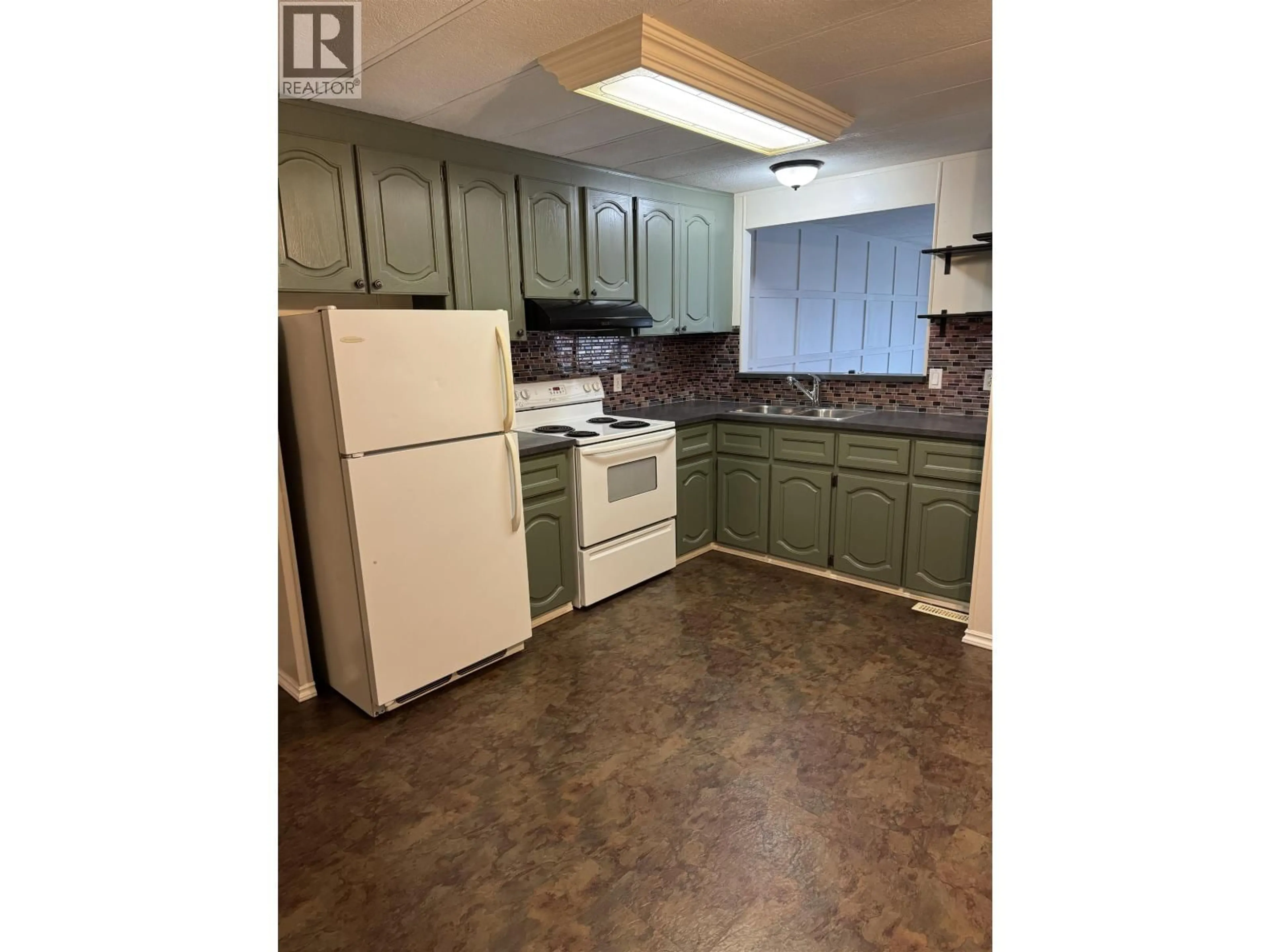 Standard kitchen, unknown for 40 - 3889 MULLER AVENUE, Terrace British Columbia V8G4L2