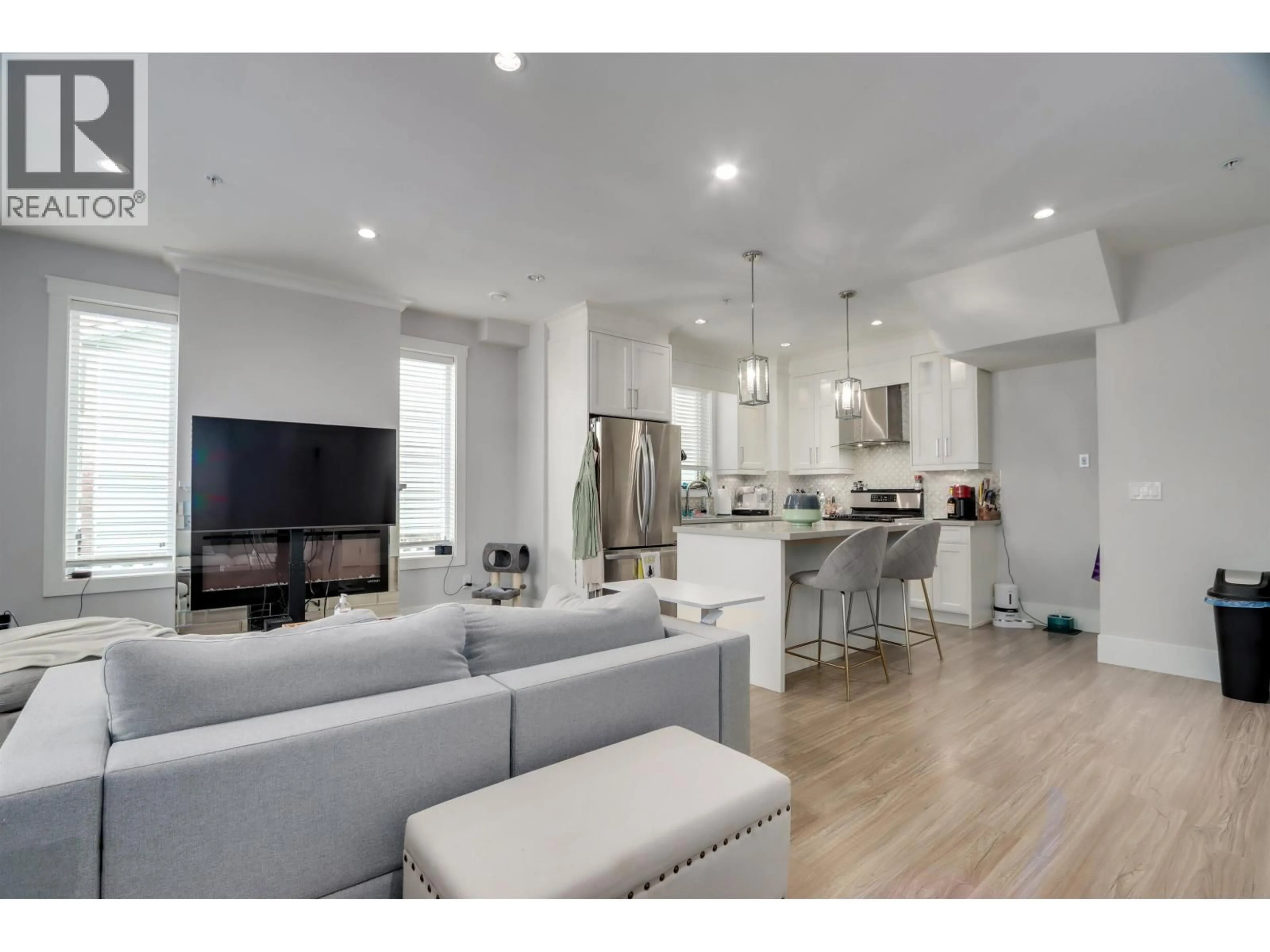 Open concept kitchen, unknown for 2496 BROCK STREET, Vancouver British Columbia V5R2R4