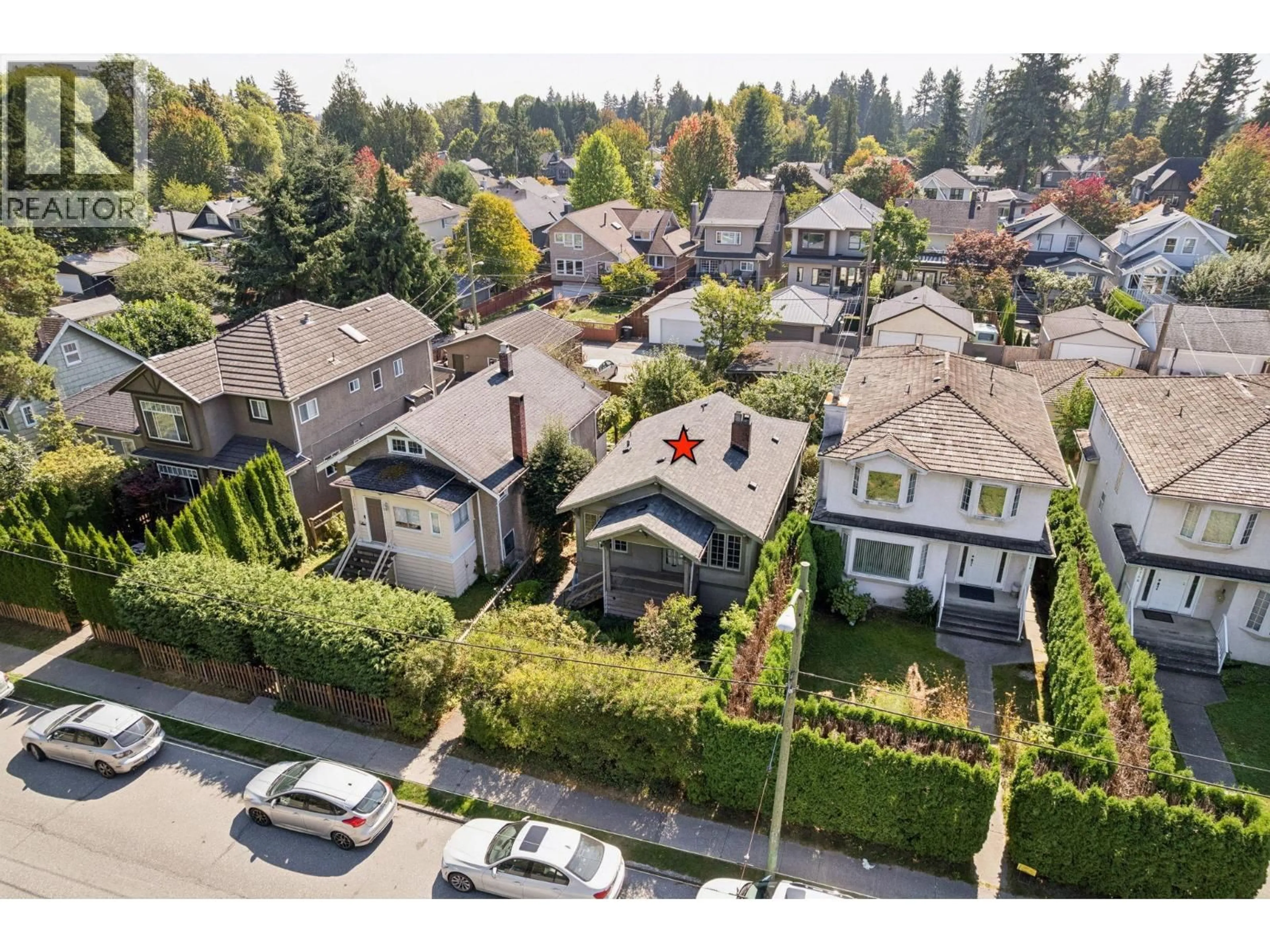 A pic from outside/outdoor area/front of a property/back of a property/a pic from drone, street for 2746 WEST 41ST, Vancouver British Columbia V6N3C4