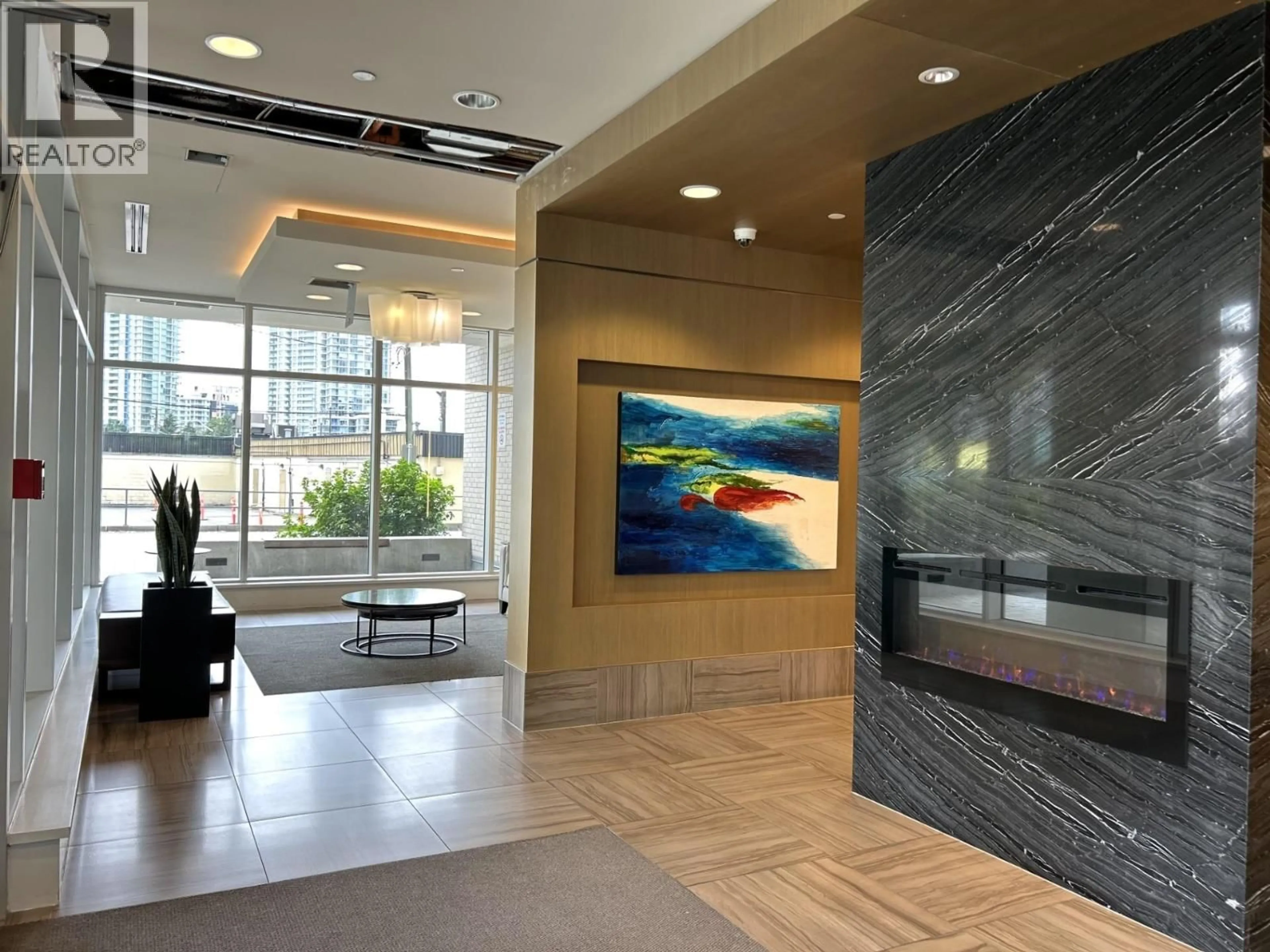 Lobby for 1707 - 570 EMERSON STREET, Coquitlam British Columbia V3J0G3
