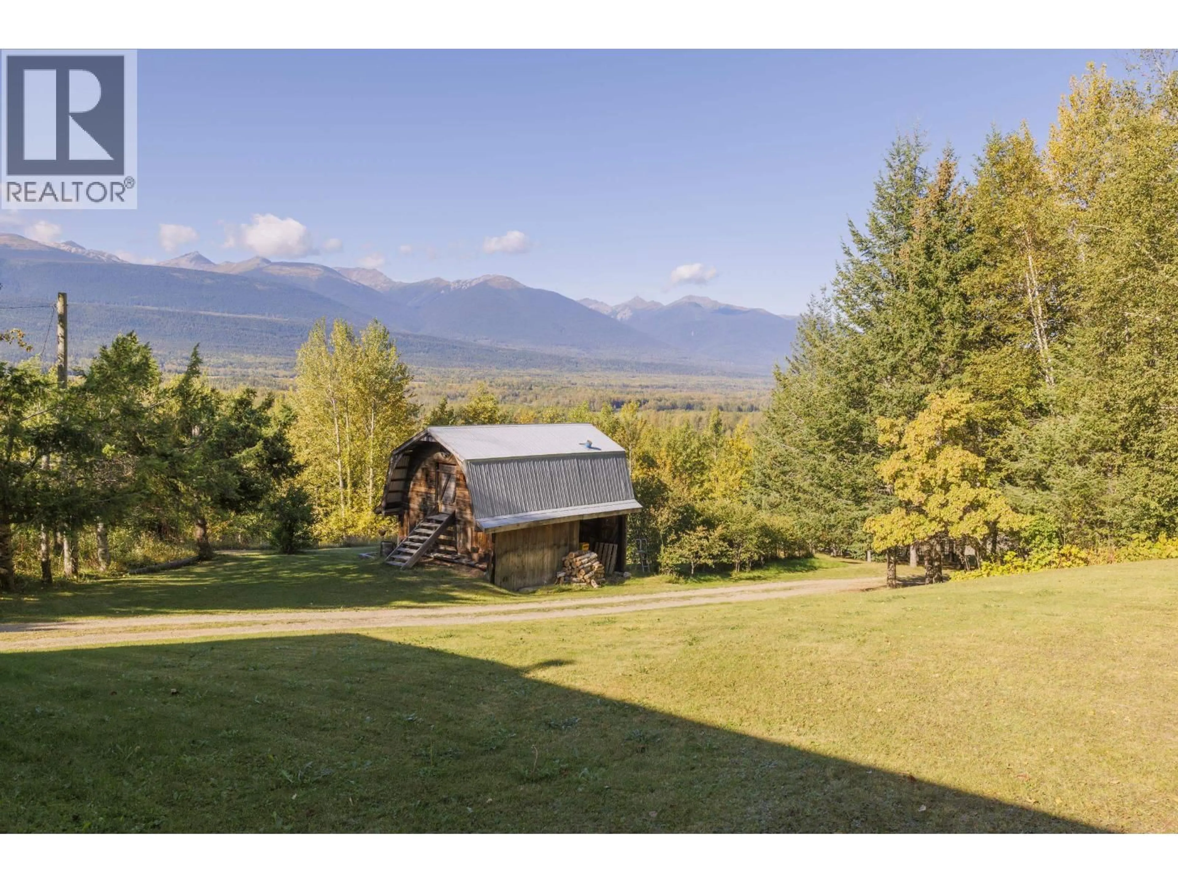 A pic from outside/outdoor area/front of a property/back of a property/a pic from drone, mountain view for 4706 MOUNTAIN VIEW ROAD, McBride British Columbia V0J2E0