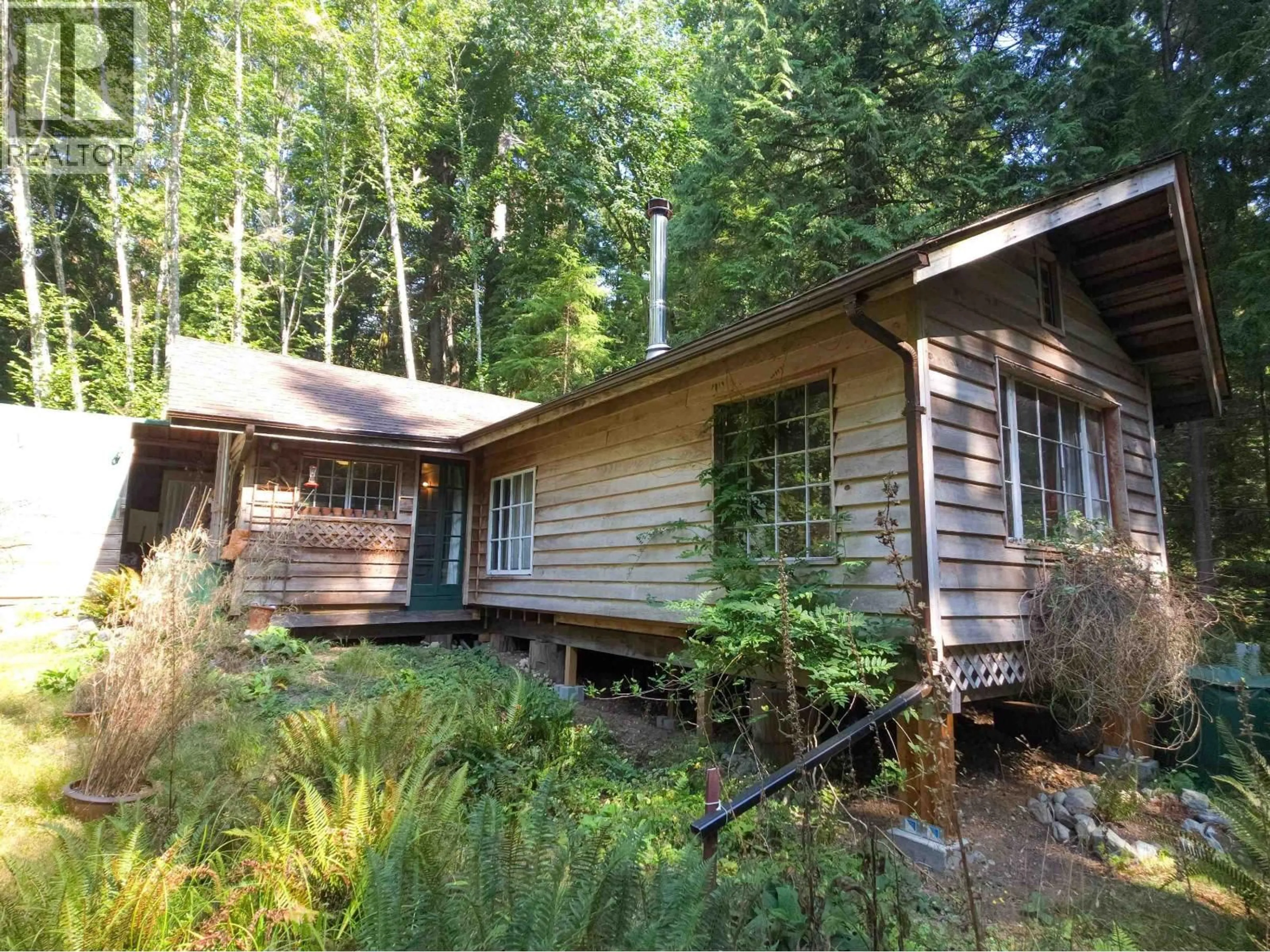 Home with vinyl exterior material, unknown for 793 ANDY'S BAY ROAD, Gambier Island British Columbia V0N1V0