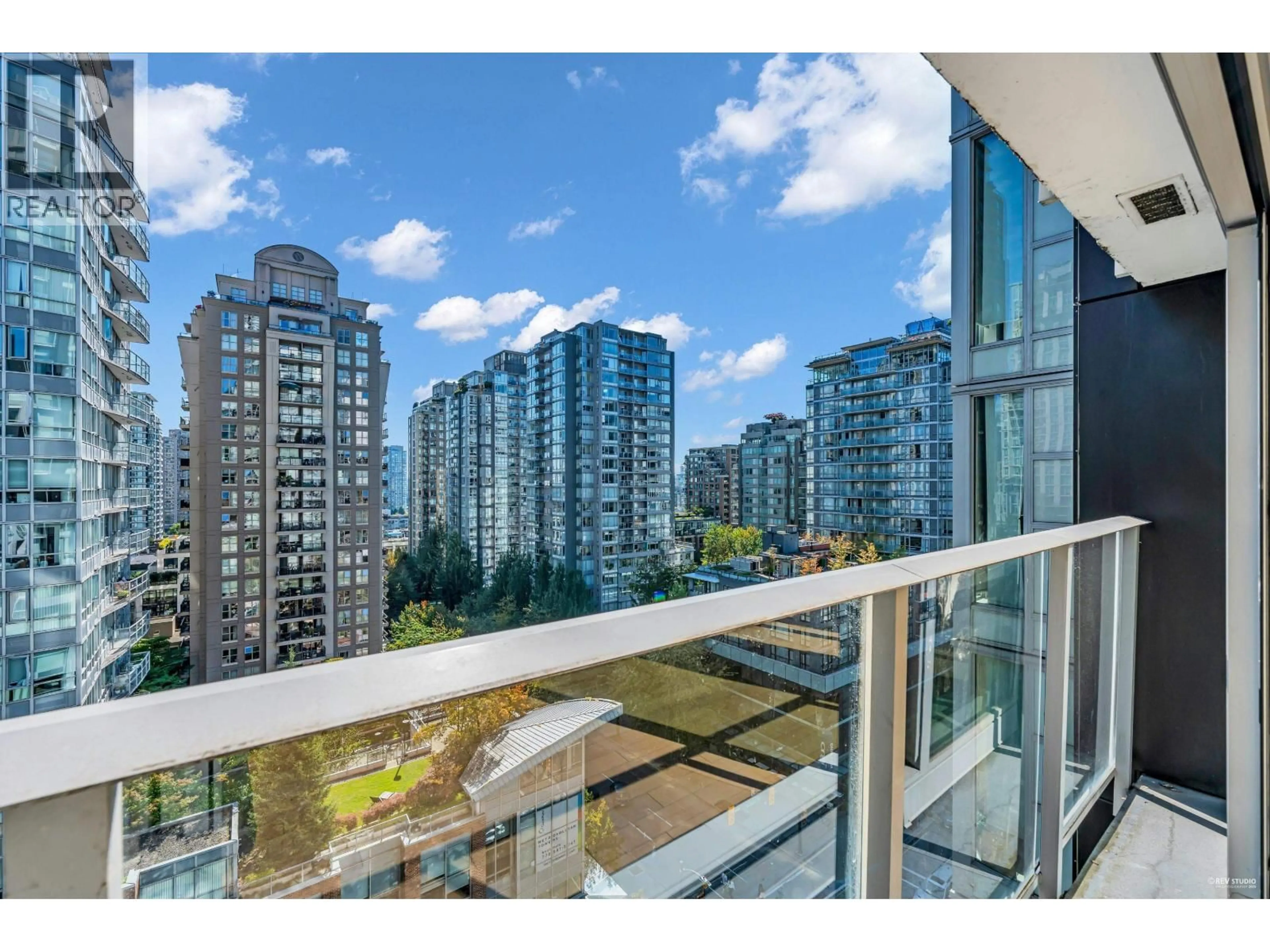 Balcony in the apartment, city buildings view from balcony for 1202 - 999 SEYMOUR STREET, Vancouver British Columbia V6B0M5