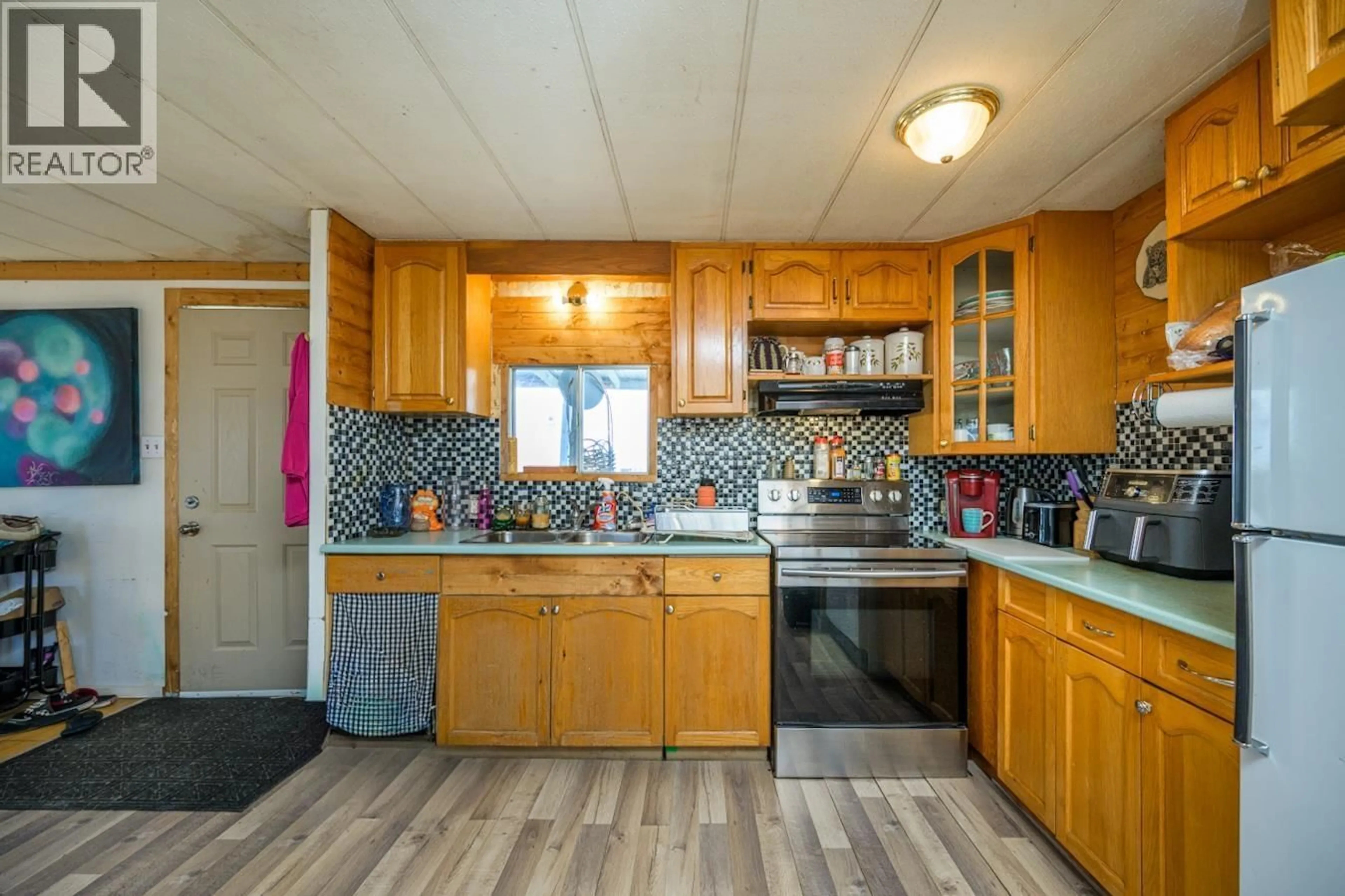 Standard kitchen, unknown for 2127 MCLAREN ROAD, Prince George British Columbia V2N6T8