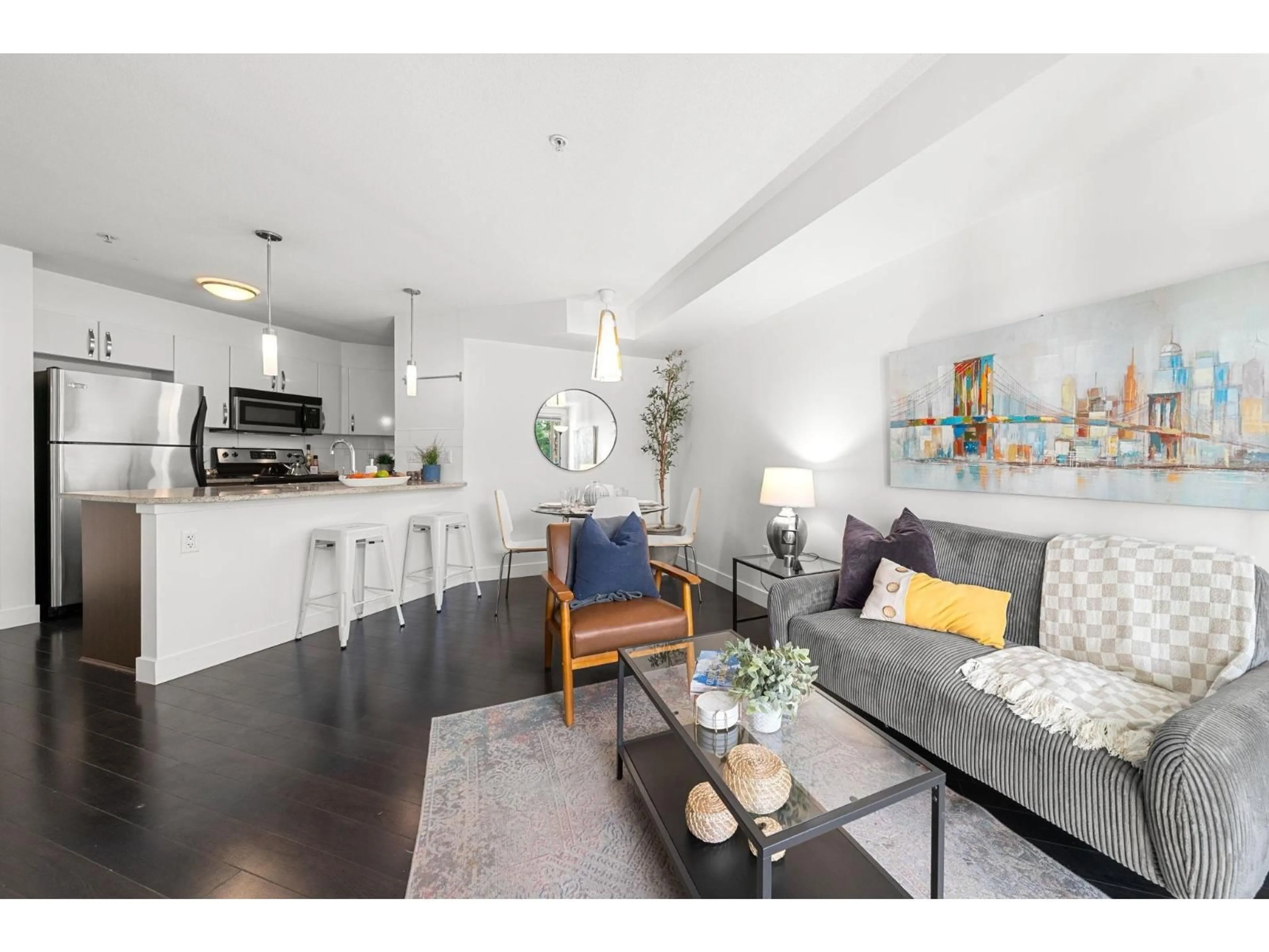 Living room with furniture, unknown for 209 - 13555 GATEWAY, Surrey British Columbia V3T0B5