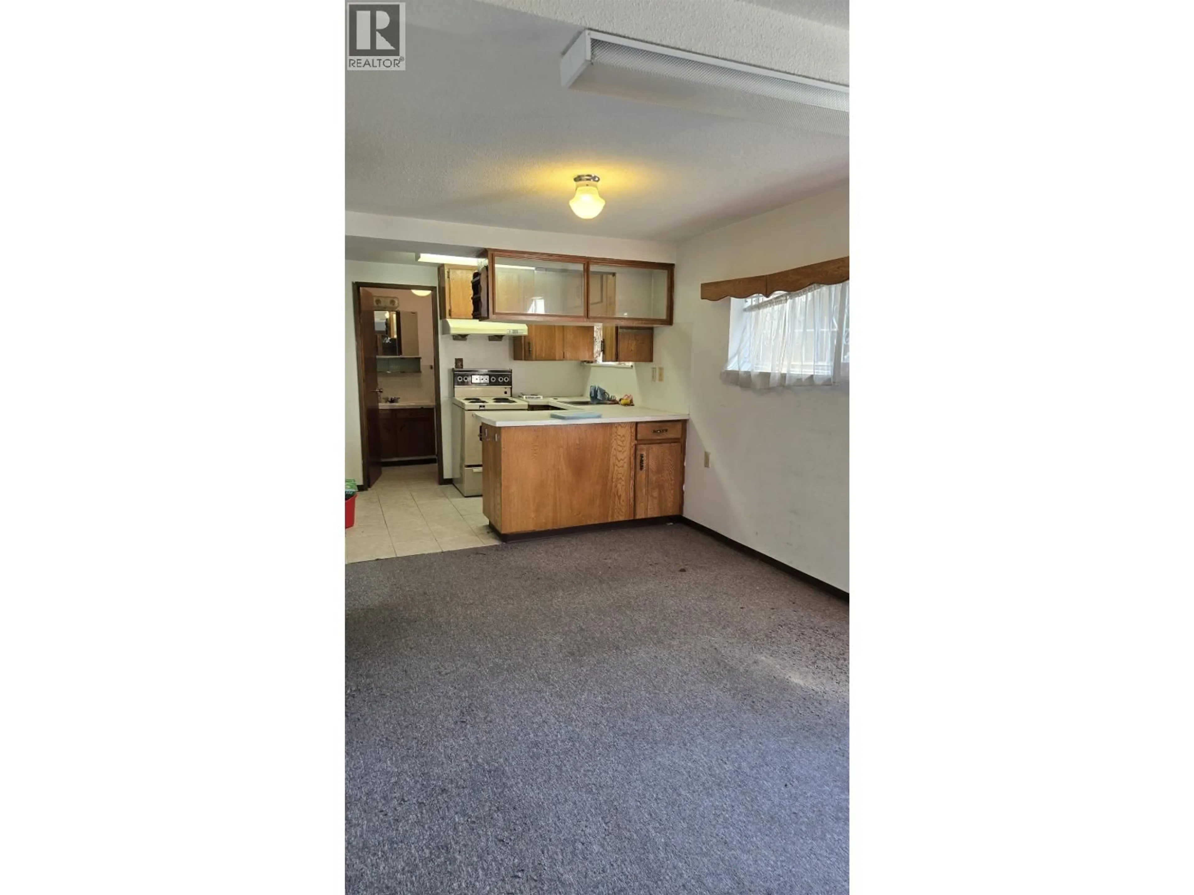 Unknown for 2268 34TH AVENUE, Vancouver British Columbia V5P1B1