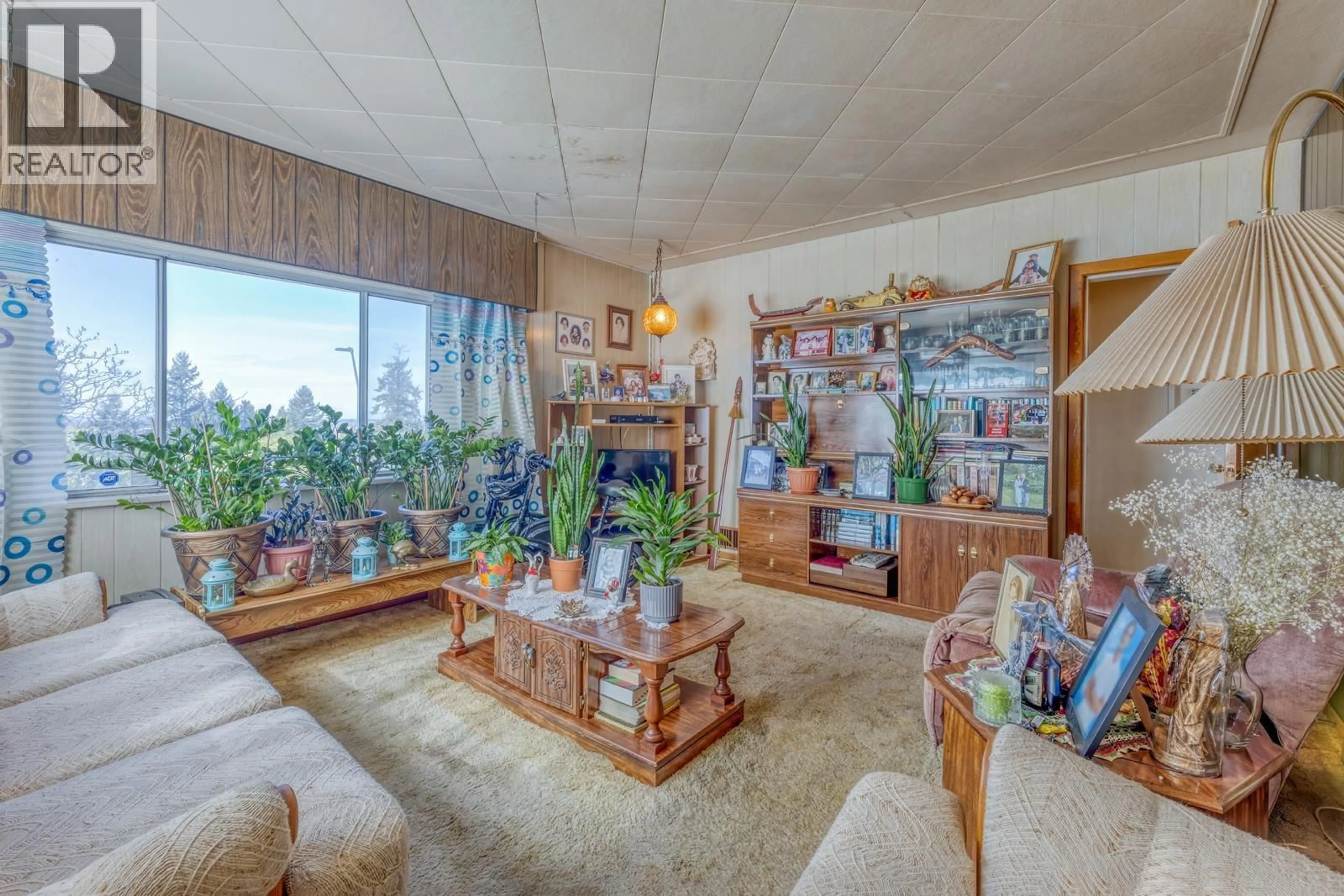 Living room with furniture, unknown for 2323 DUBLIN STREET, New Westminster British Columbia V3M3B3